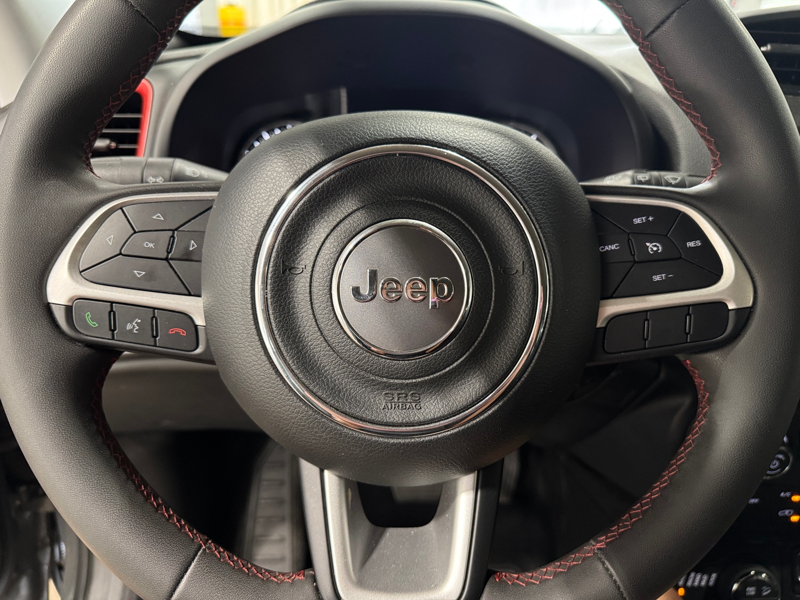 Thumbnail: 2020 Jeep Renegade - 5