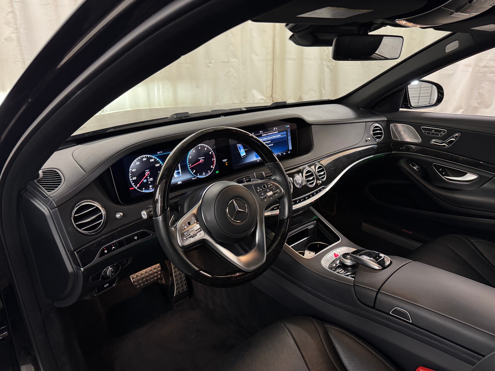 Thumbnail: 2019 Mercedes-Benz S-Class - 2