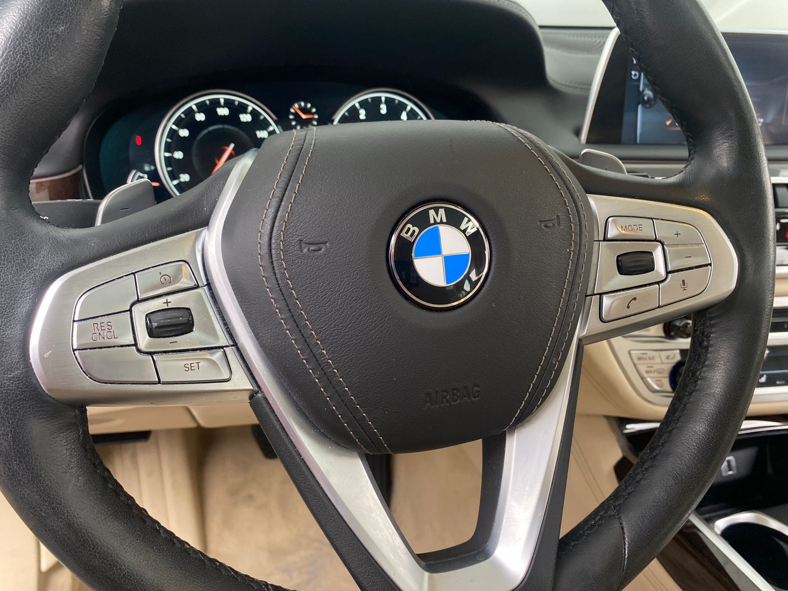 Thumbnail: 2016 BMW 7 Series - 4