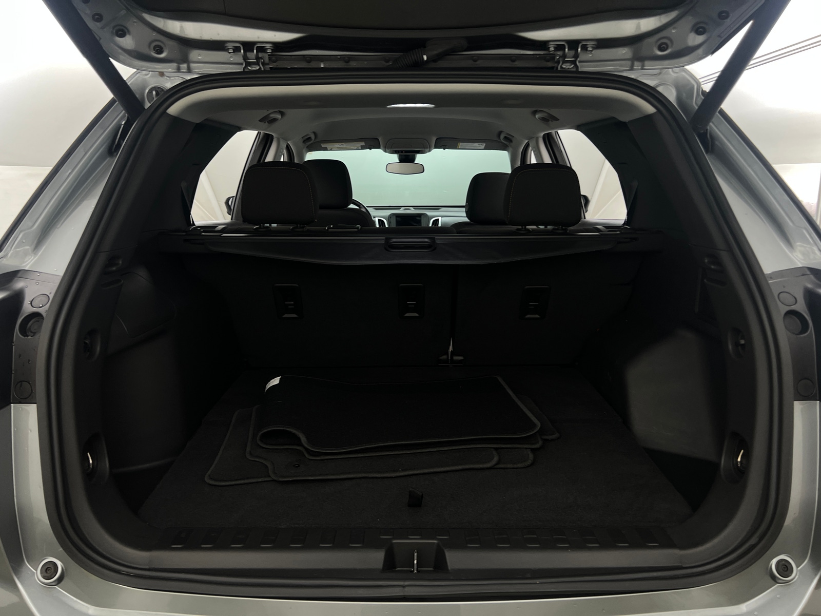 Thumbnail: 2023 Chevrolet Equinox - 7