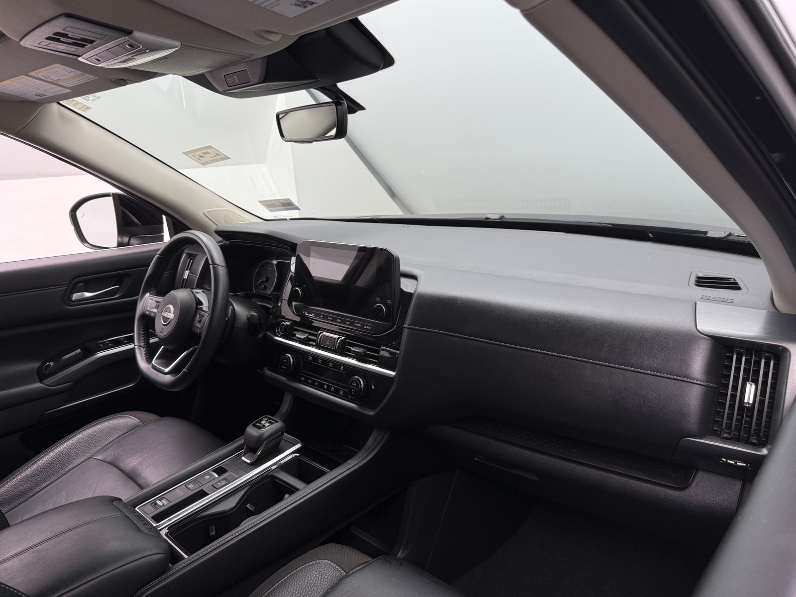 Thumbnail: 2023 Nissan Pathfinder - 2