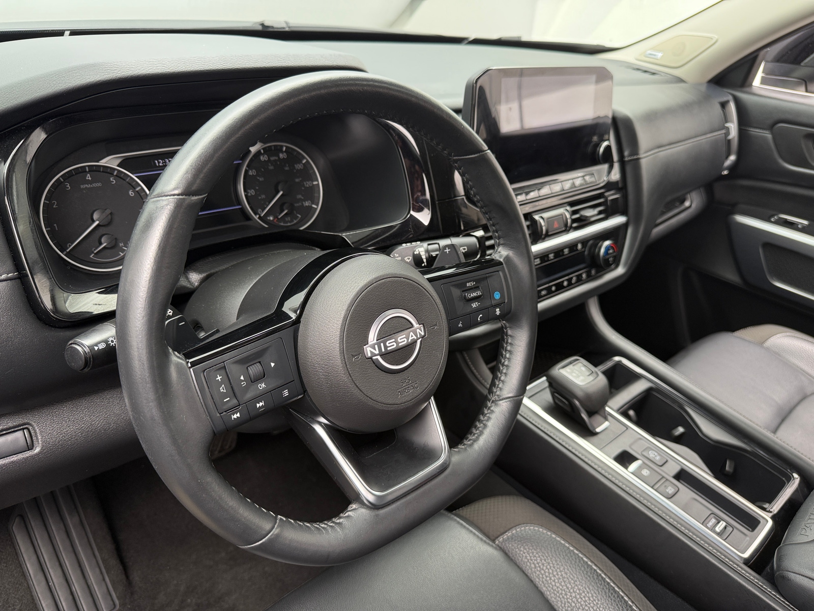 Thumbnail: 2023 Nissan Pathfinder - 4
