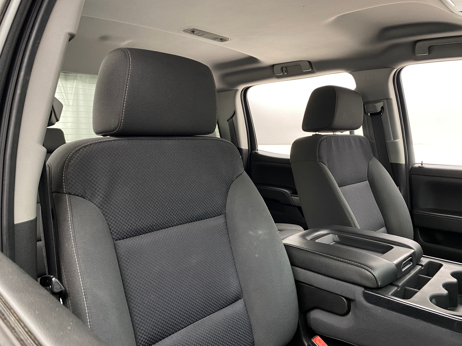 Thumbnail: 2018 Chevrolet Silverado 1500 - 2