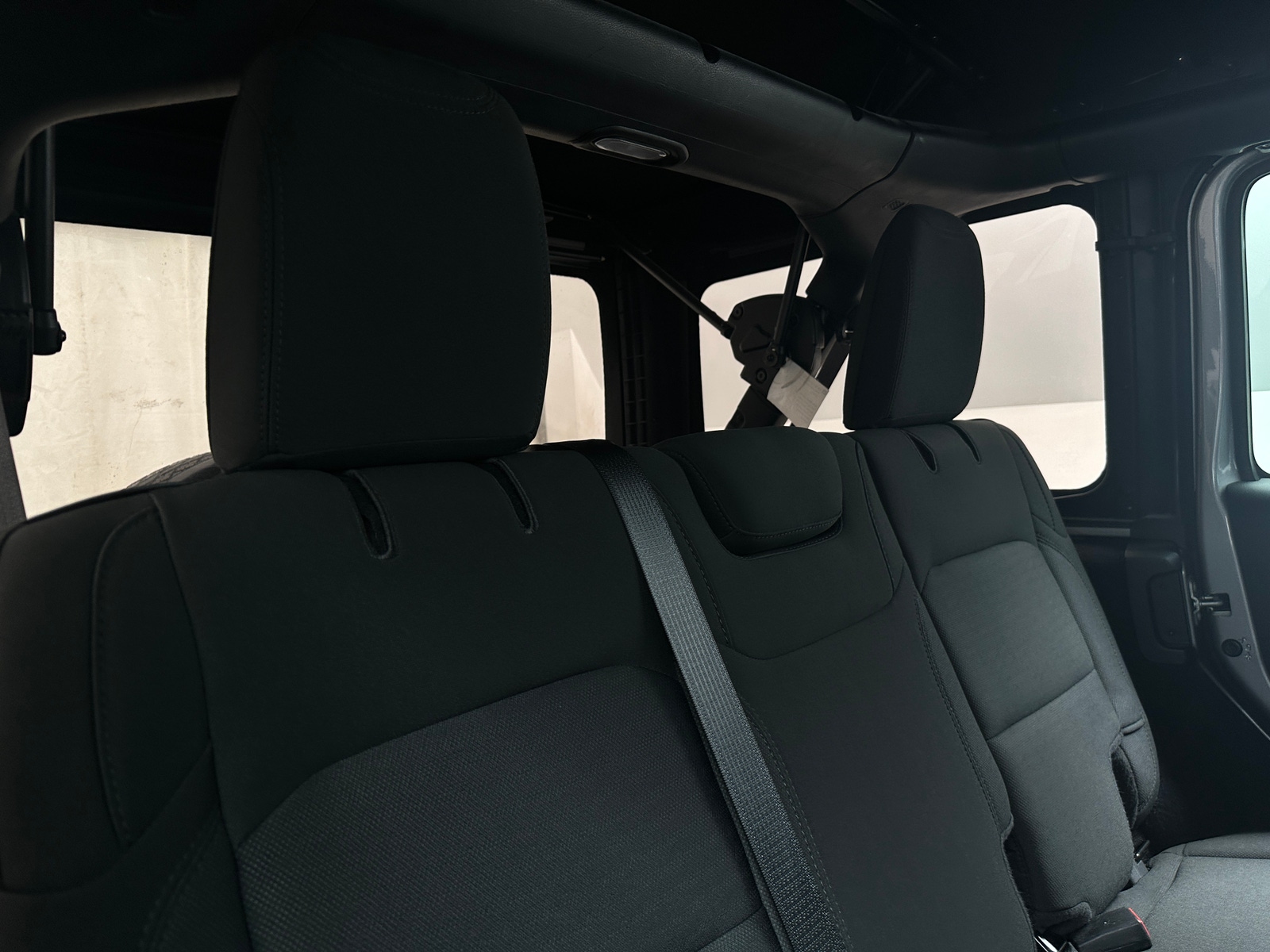 Thumbnail: 2021 Jeep Wrangler - 6