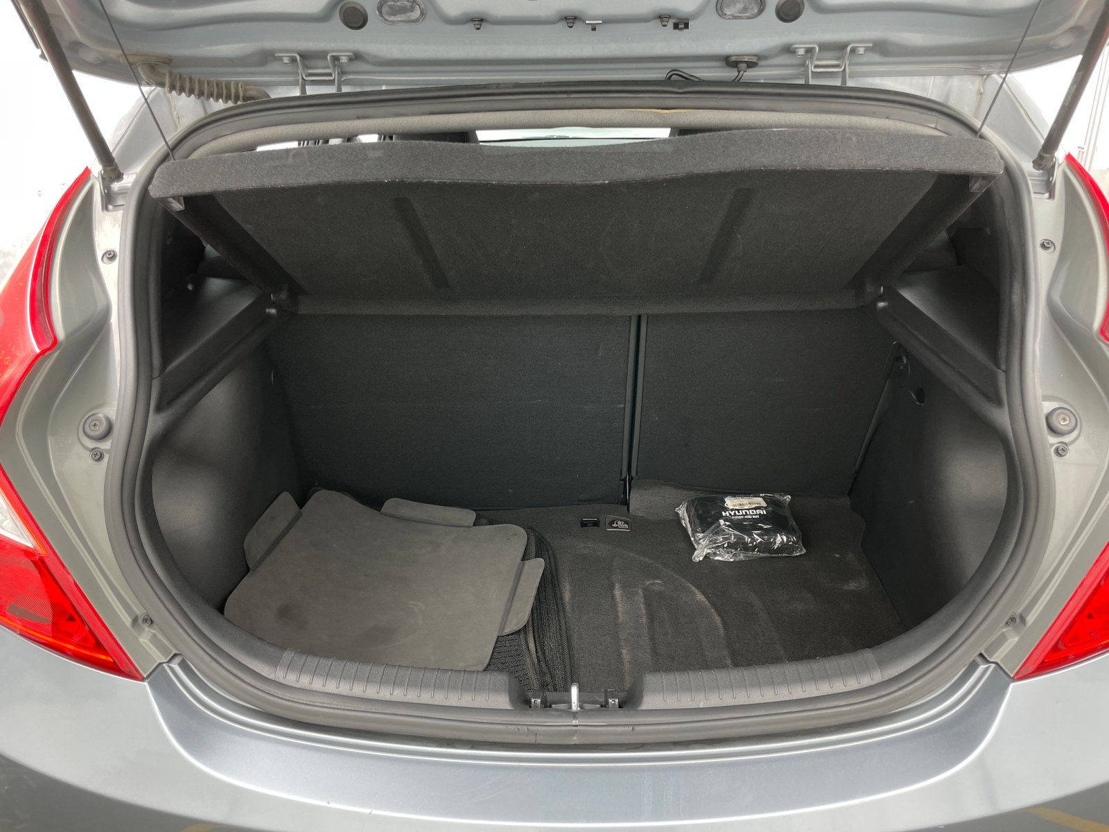 Thumbnail: 2017 Hyundai Accent - 7