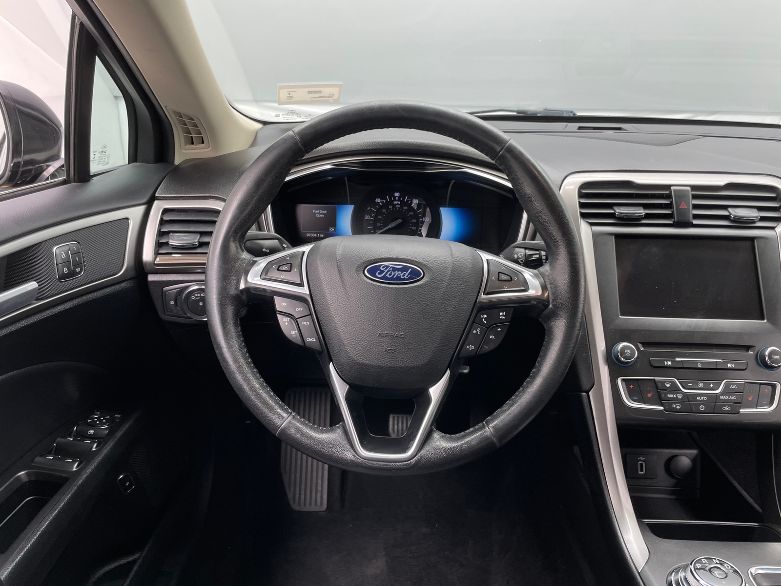 Thumbnail: 2017 Ford Fusion - 4