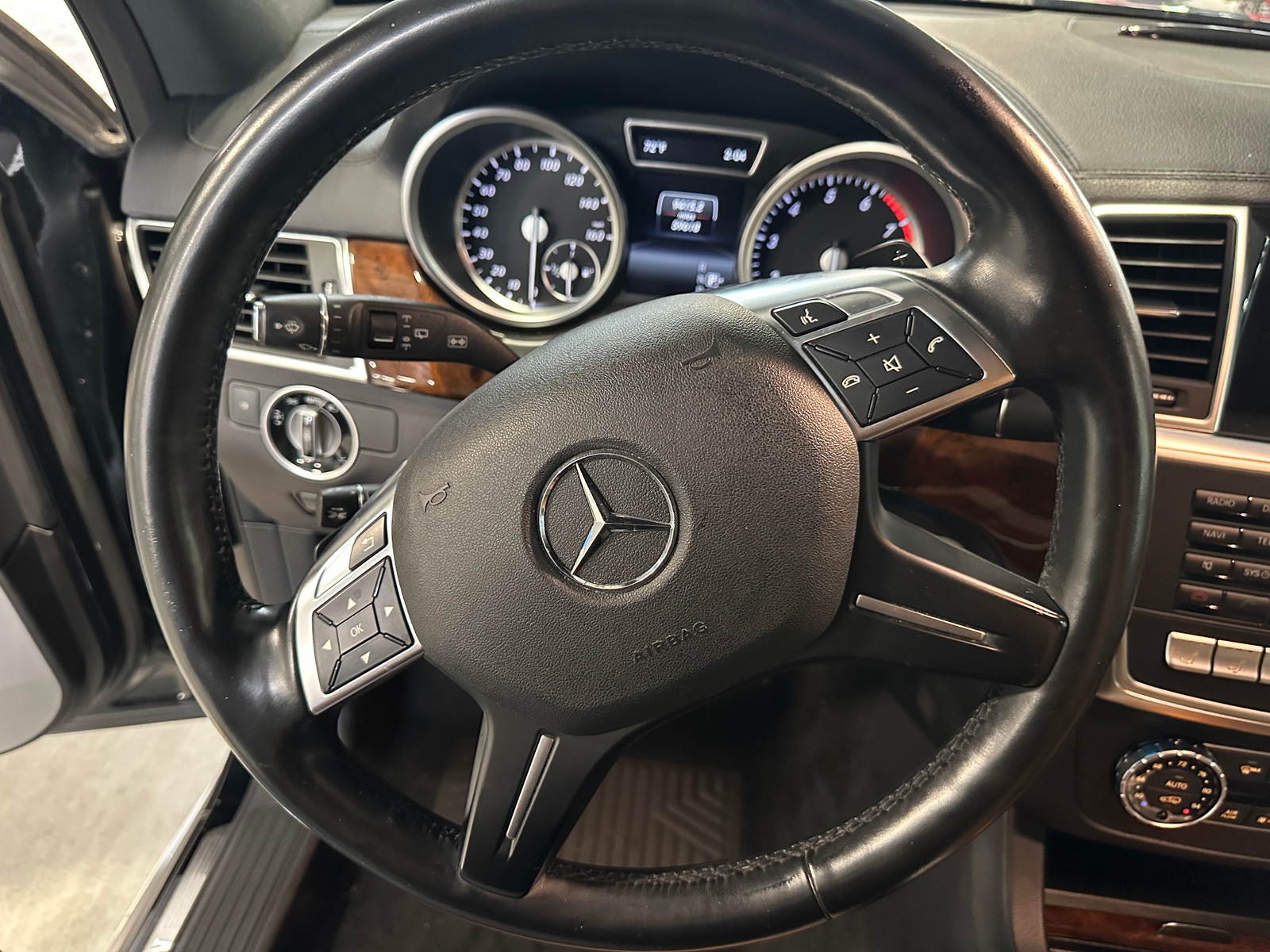 Thumbnail: 2015 Mercedes-Benz GL-Class - 4