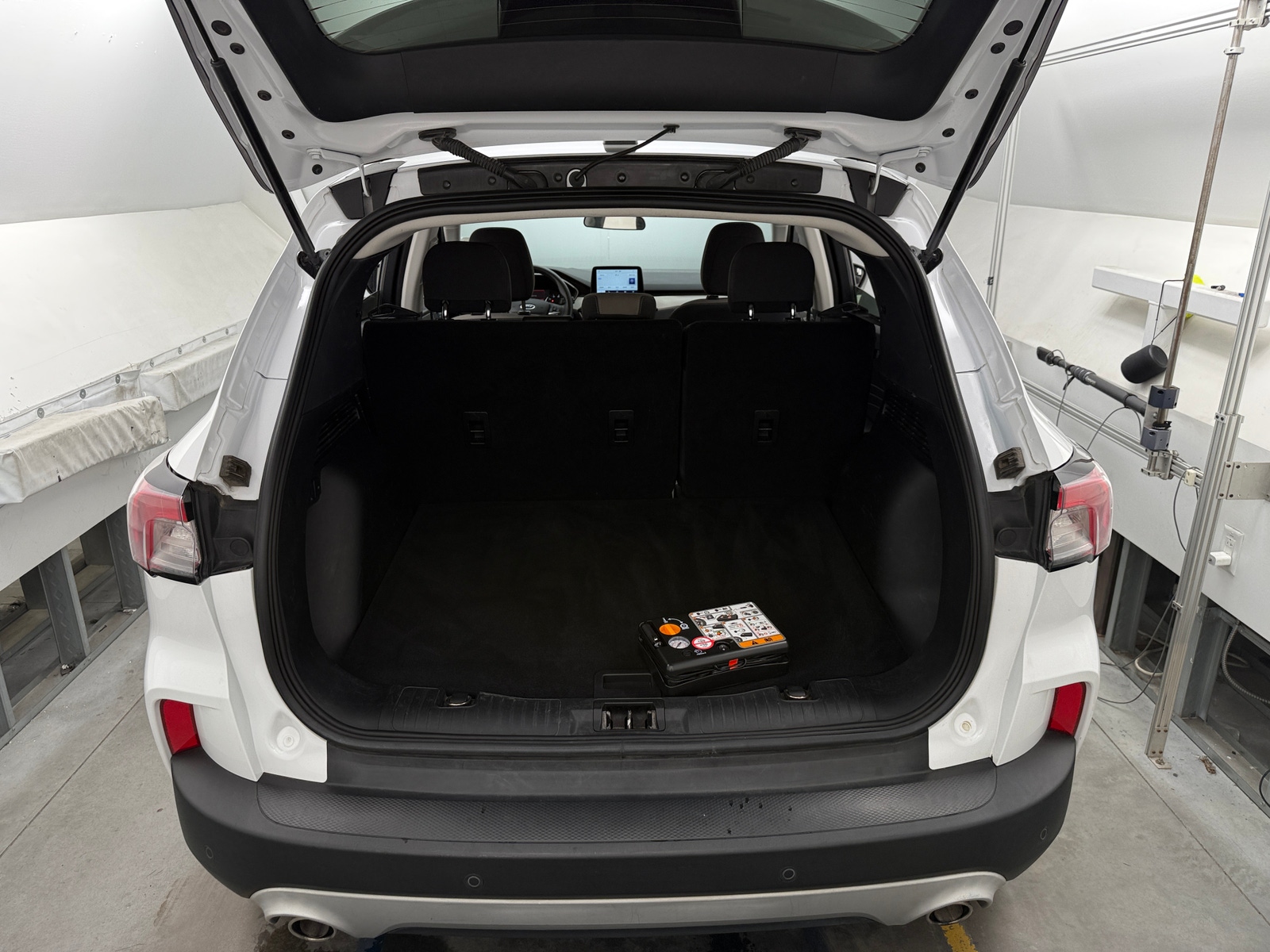 Thumbnail: 2021 Ford Escape - 7