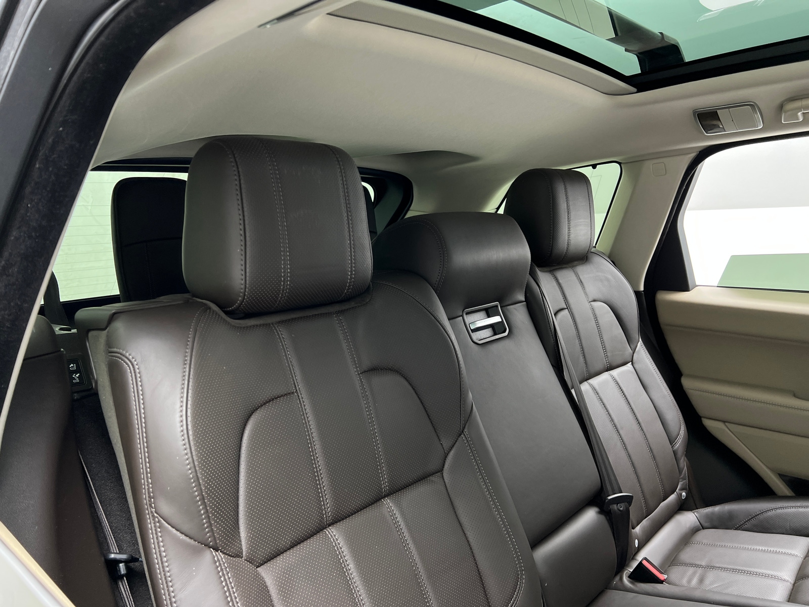 Thumbnail: 2017 Land Rover Range Rover Sport - 5