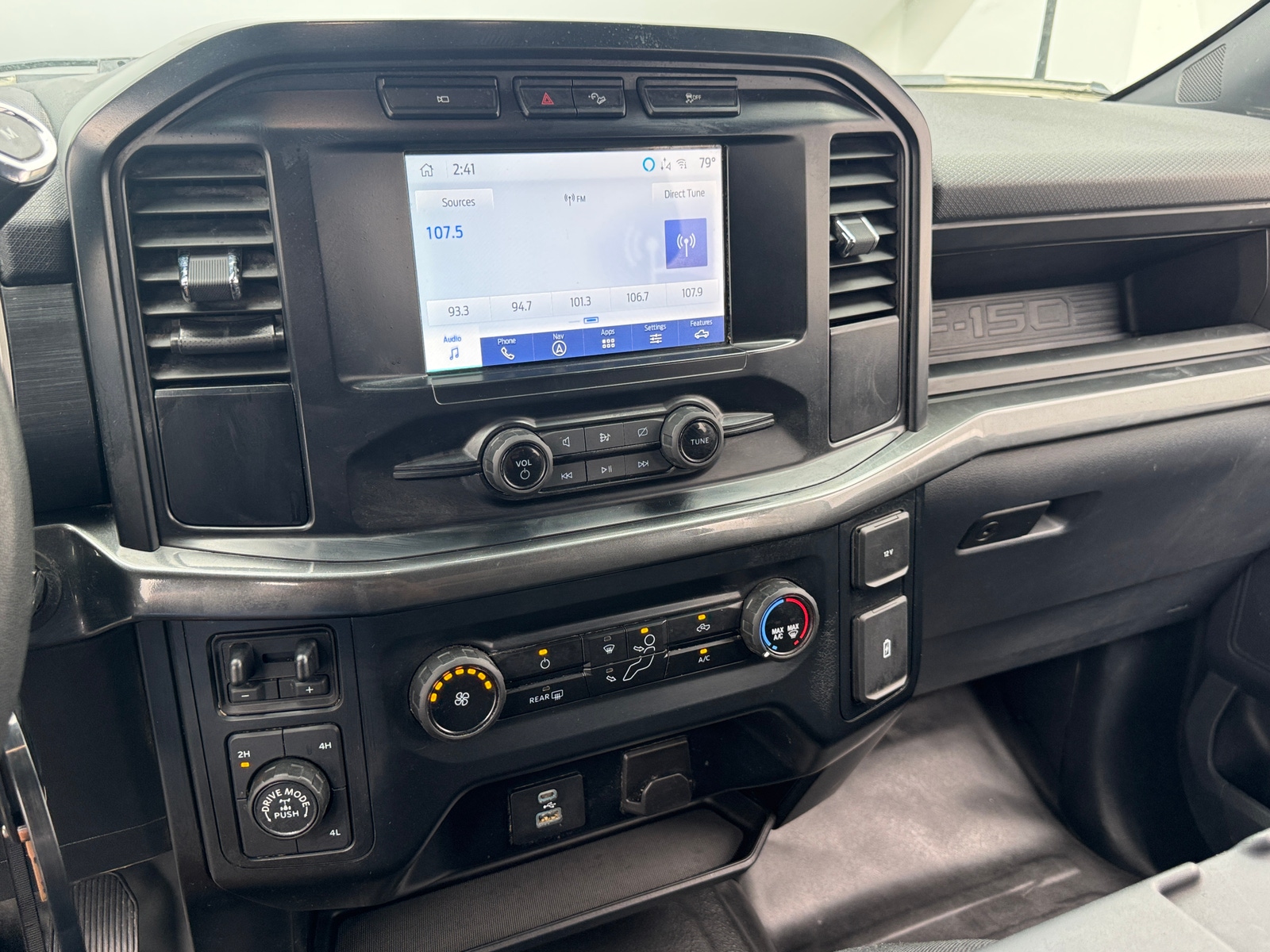 Thumbnail: 2023 Ford Econoline - 4