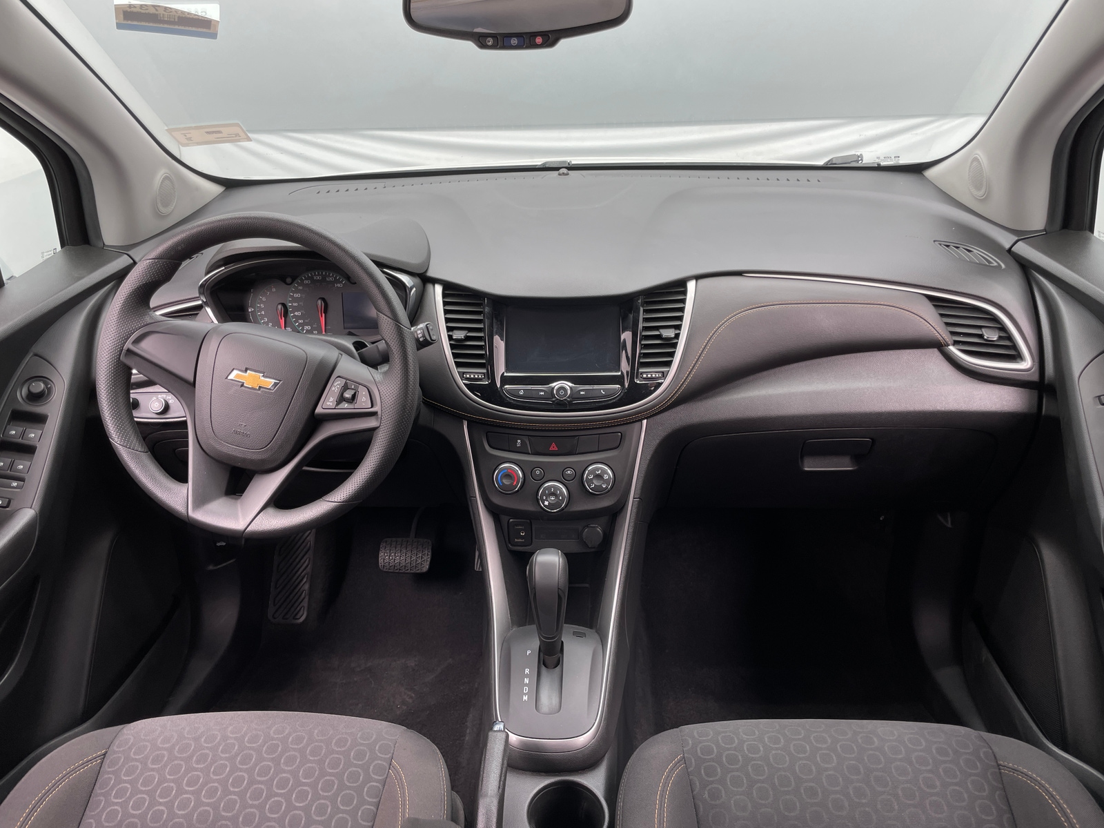 Thumbnail: 2017 Chevrolet Trax - 3