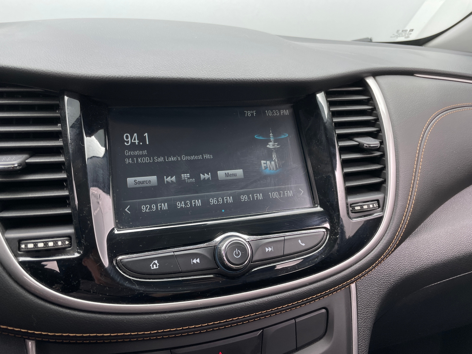Thumbnail: 2017 Chevrolet Trax - 4