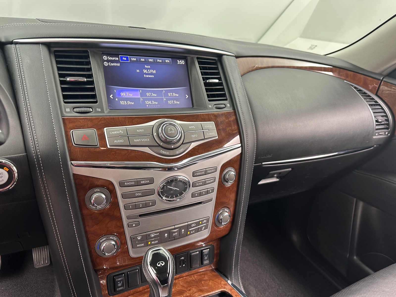 Thumbnail: 2019 INFINITI QX80 - 3
