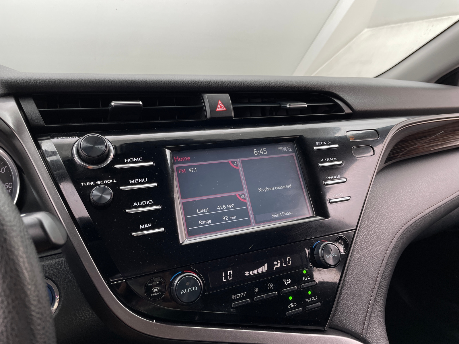 Thumbnail: 2019 Toyota Camry - 4