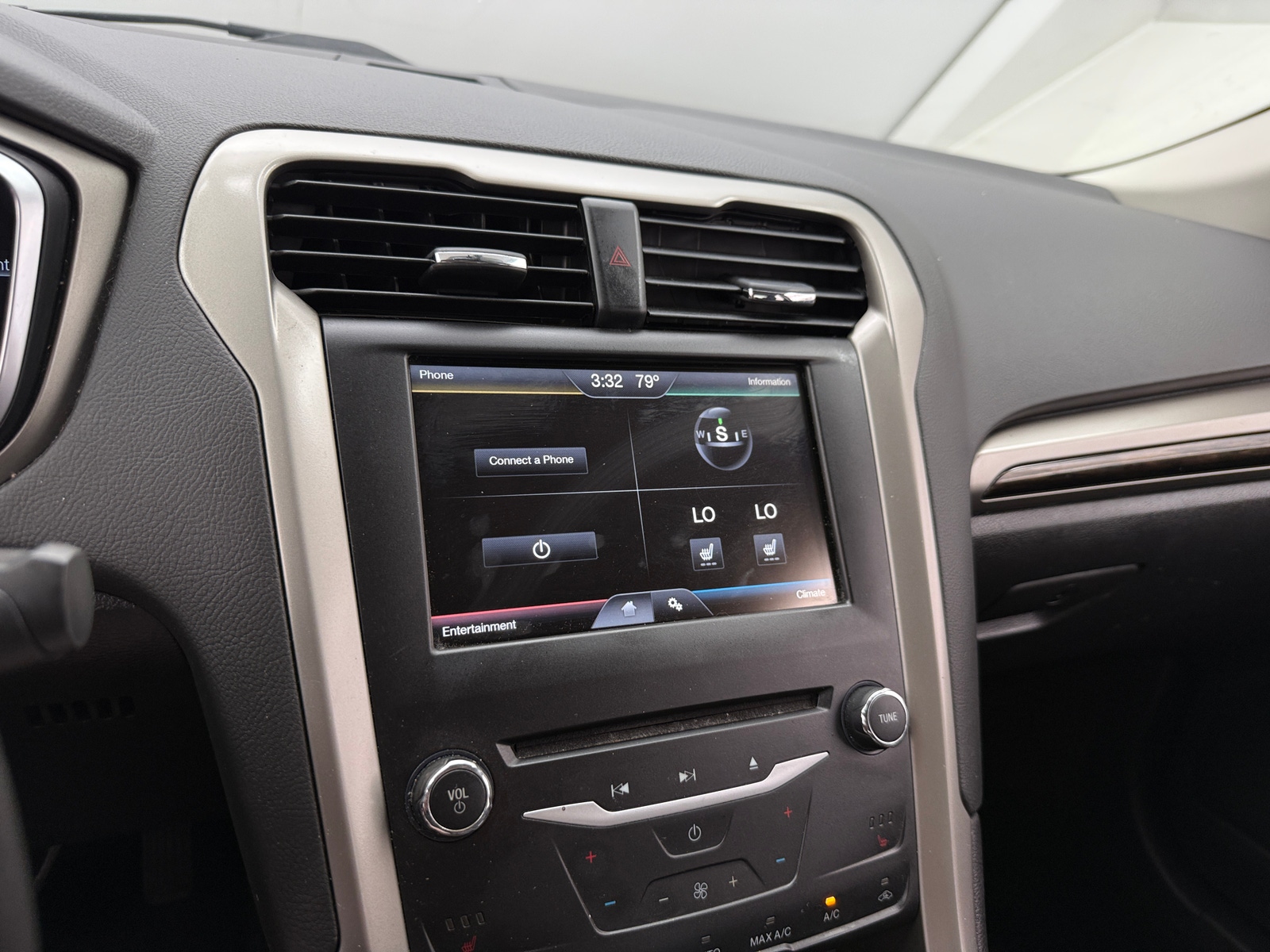 Thumbnail: 2015 Ford Fusion - 4