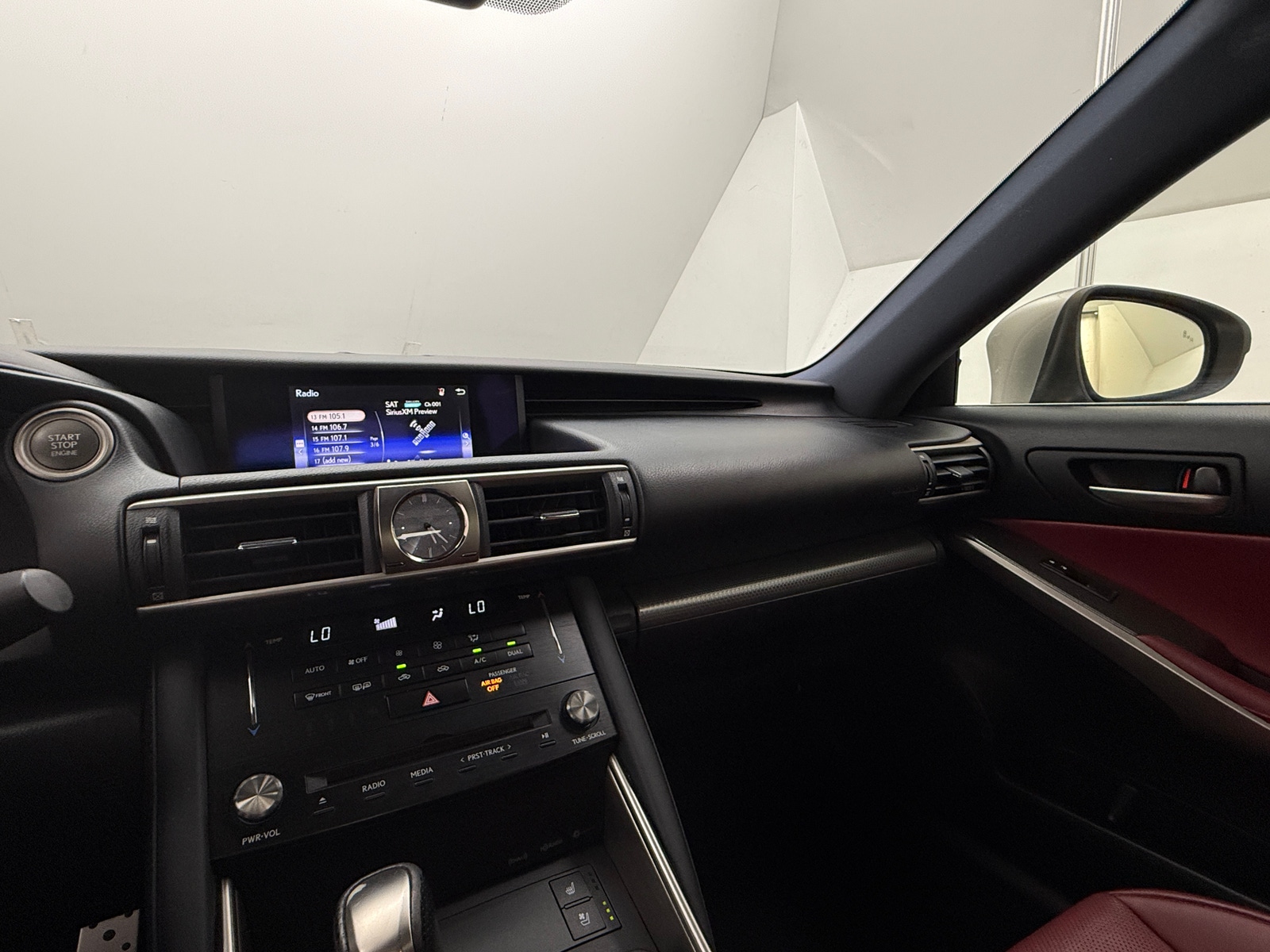 Thumbnail: 2017 Lexus IS - 3