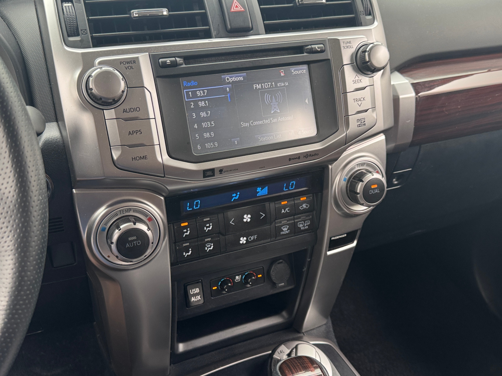 Thumbnail: 2019 Toyota 4Runner - 3