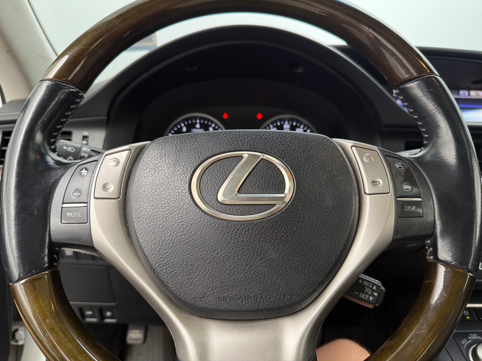 Thumbnail: 2013 Lexus ES - 4