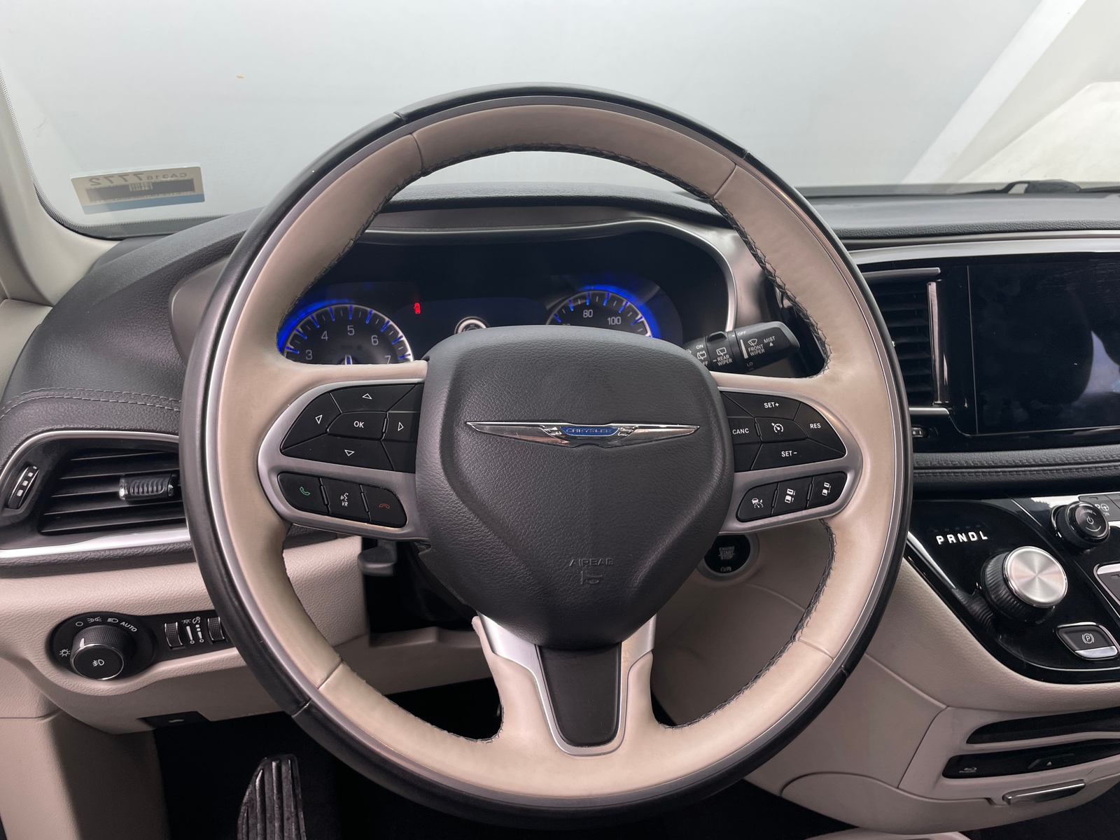 Thumbnail: 2018 Chrysler Pacifica - 4