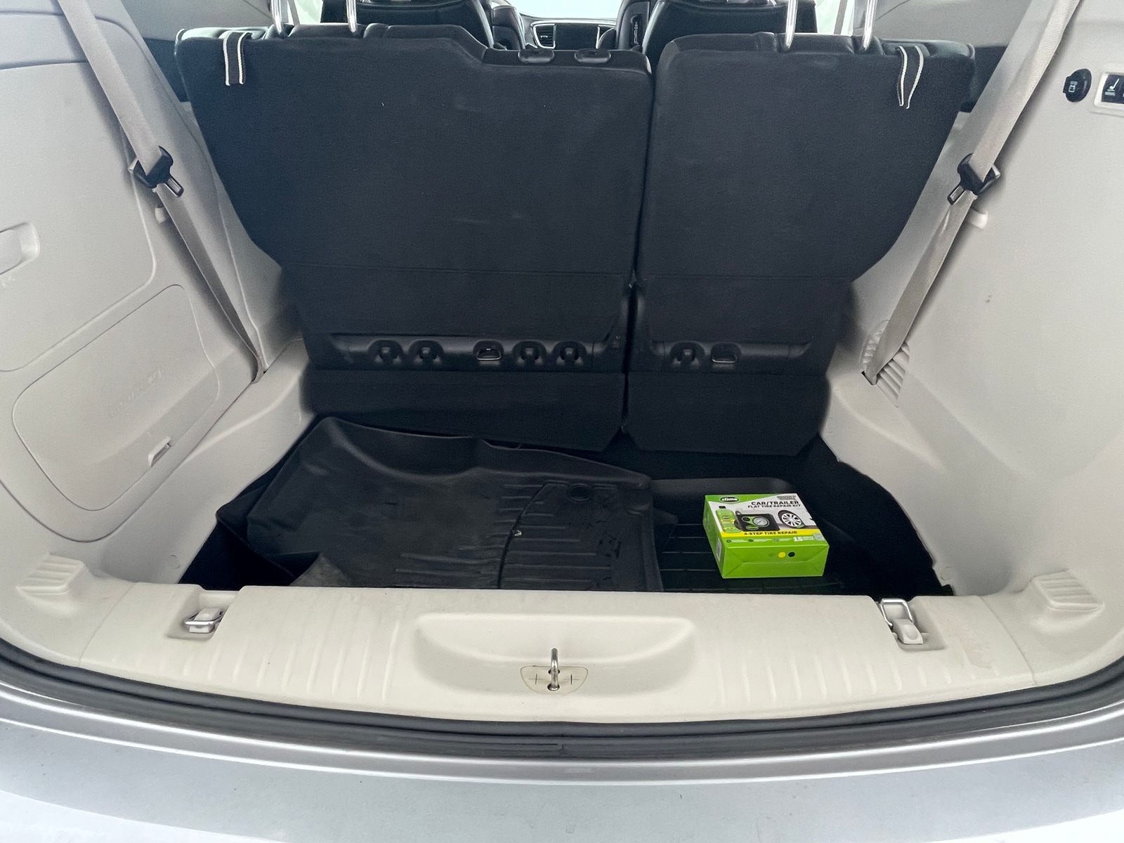 Thumbnail: 2018 Chrysler Pacifica - 6