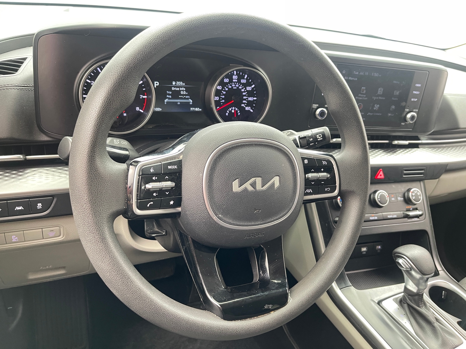 Thumbnail: 2023 Kia Carnival - 5