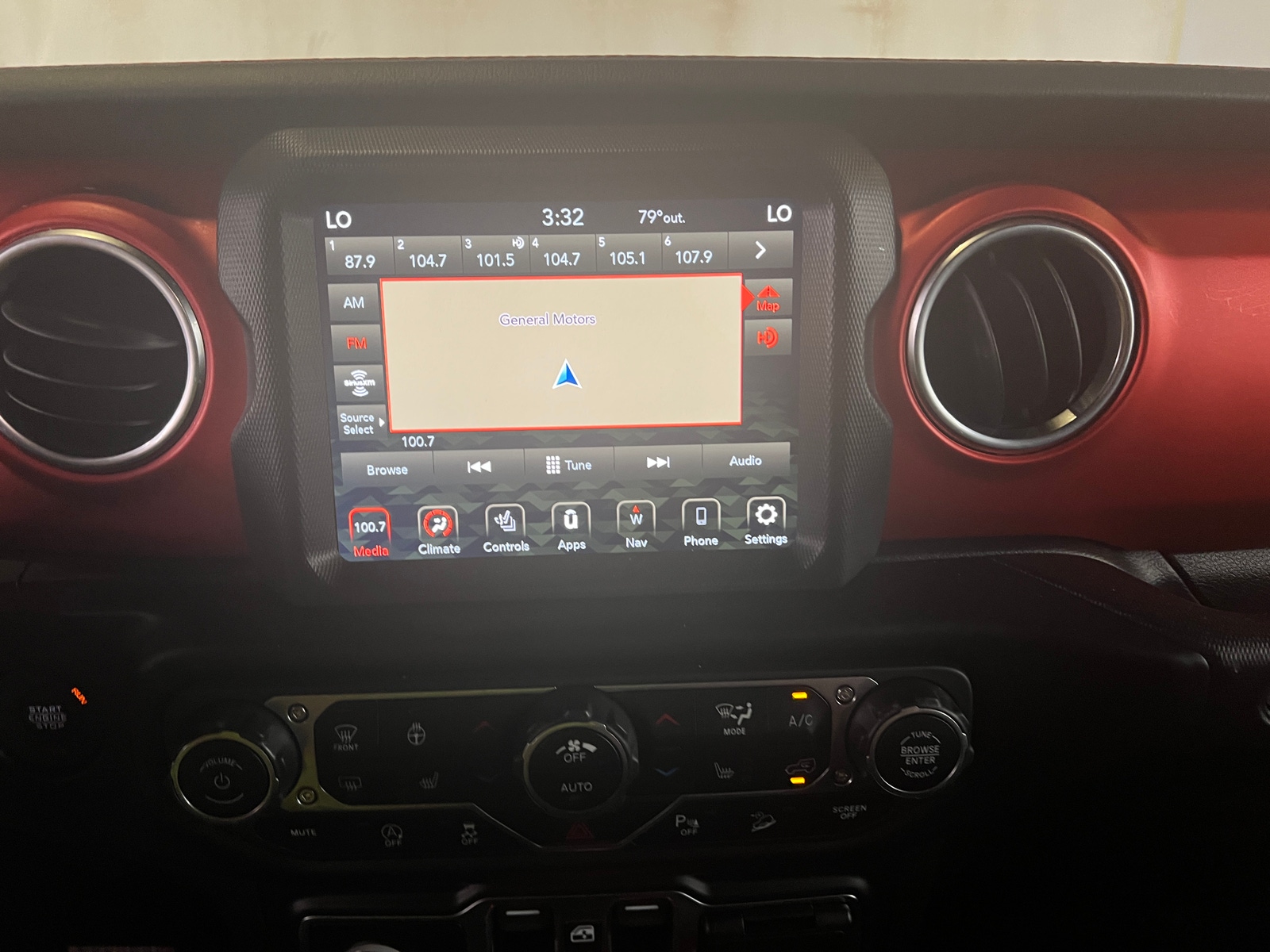 Thumbnail: 2020 Jeep Wrangler - 3