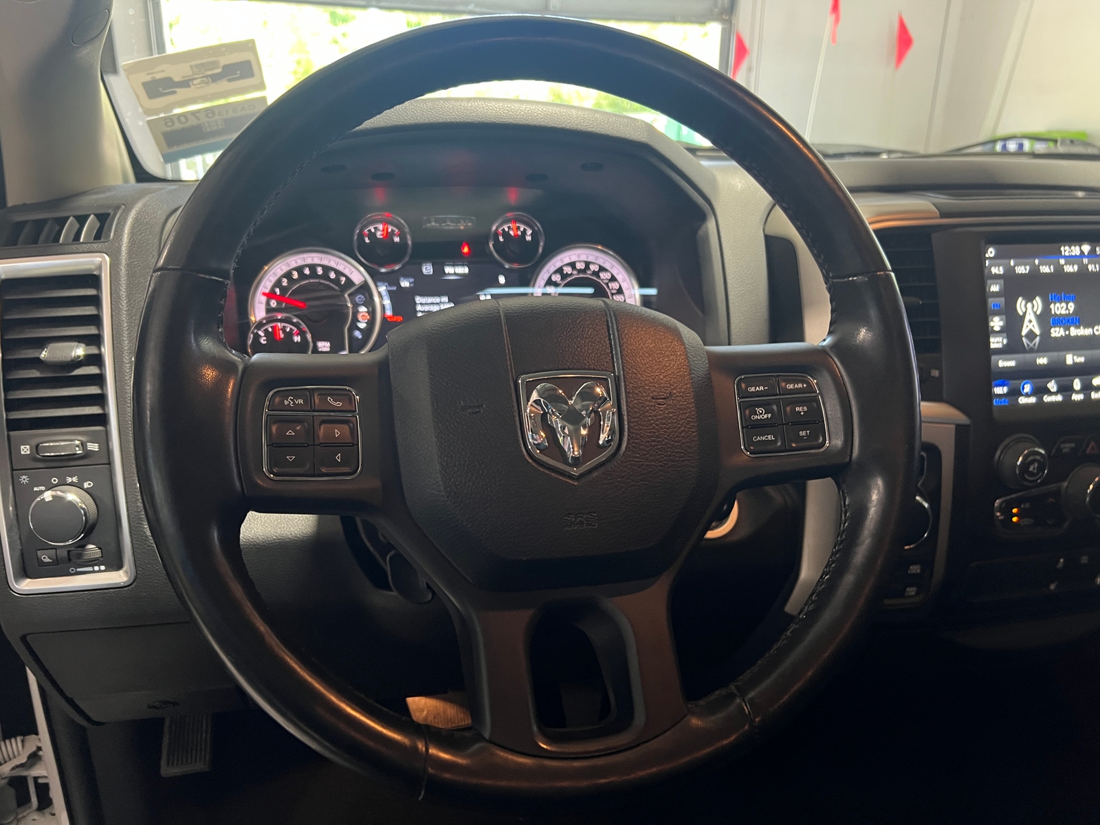 Thumbnail: 2020 RAM 1500 Classic - 5