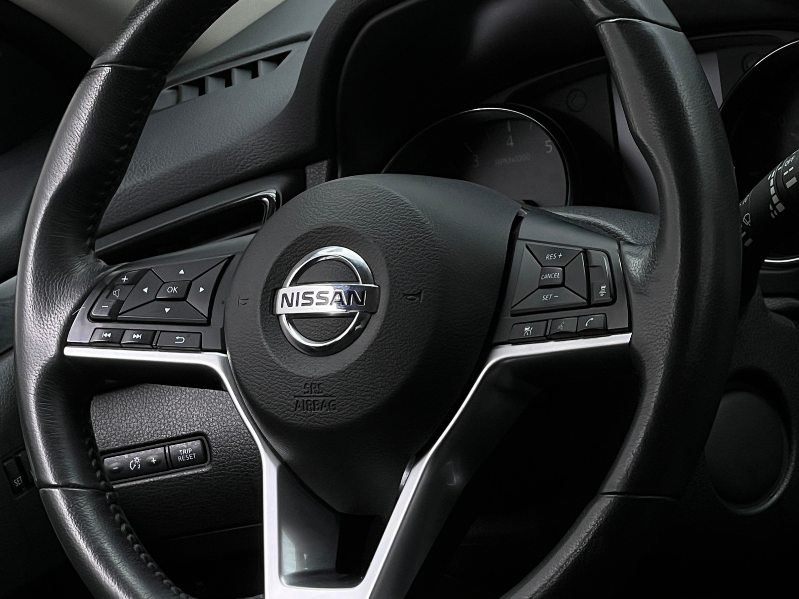 Thumbnail: 2018 Nissan Rogue - 5