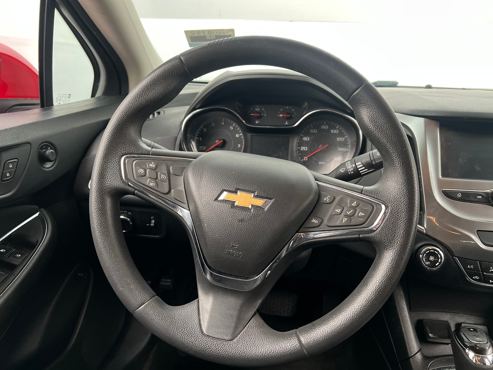 Thumbnail: 2017 Chevrolet Cruze - 5