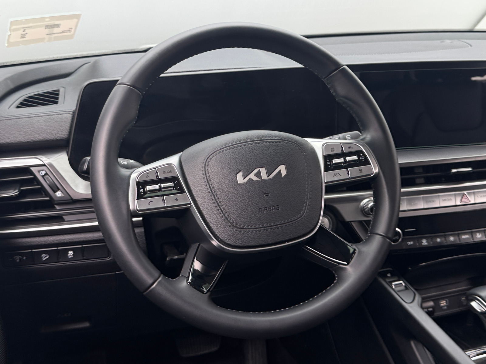 Thumbnail: 2023 Kia Telluride - 4