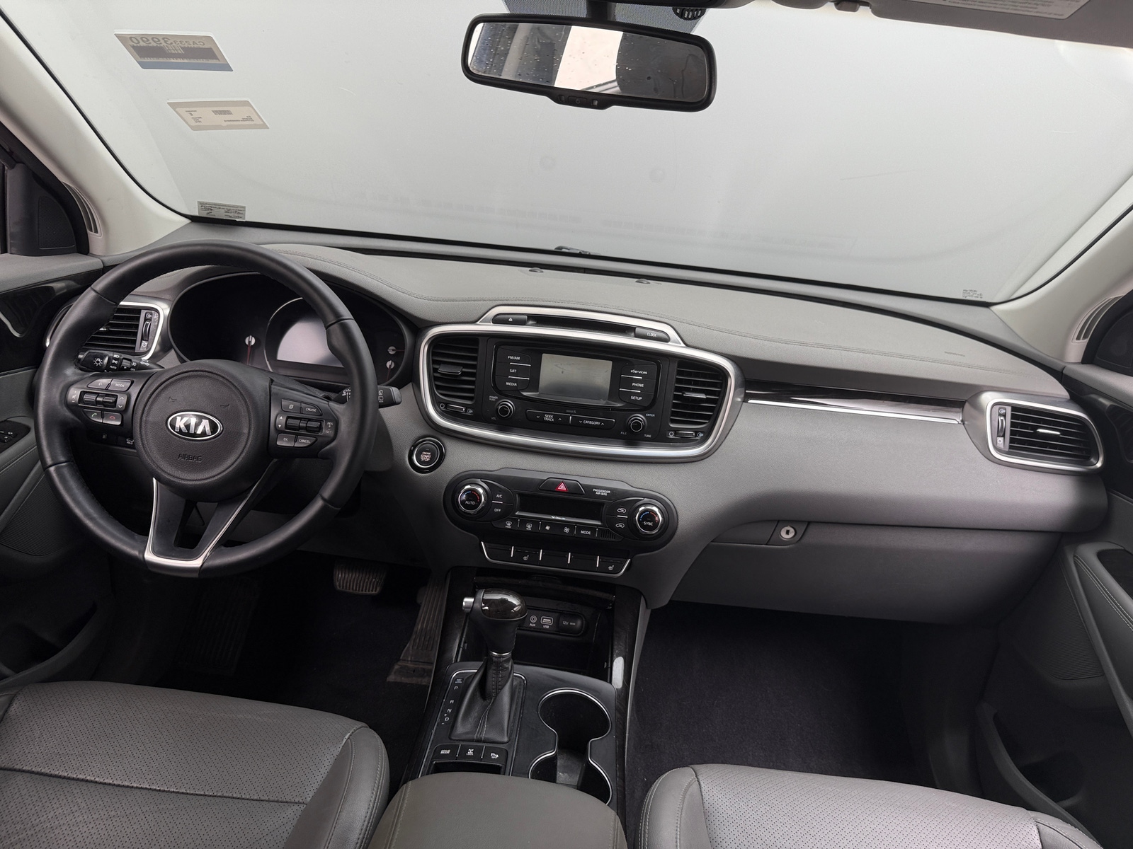Thumbnail: 2016 Kia Sorento - 2