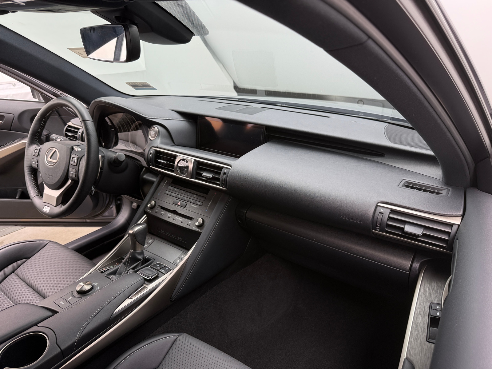 Thumbnail: 2019 Lexus IS - 2