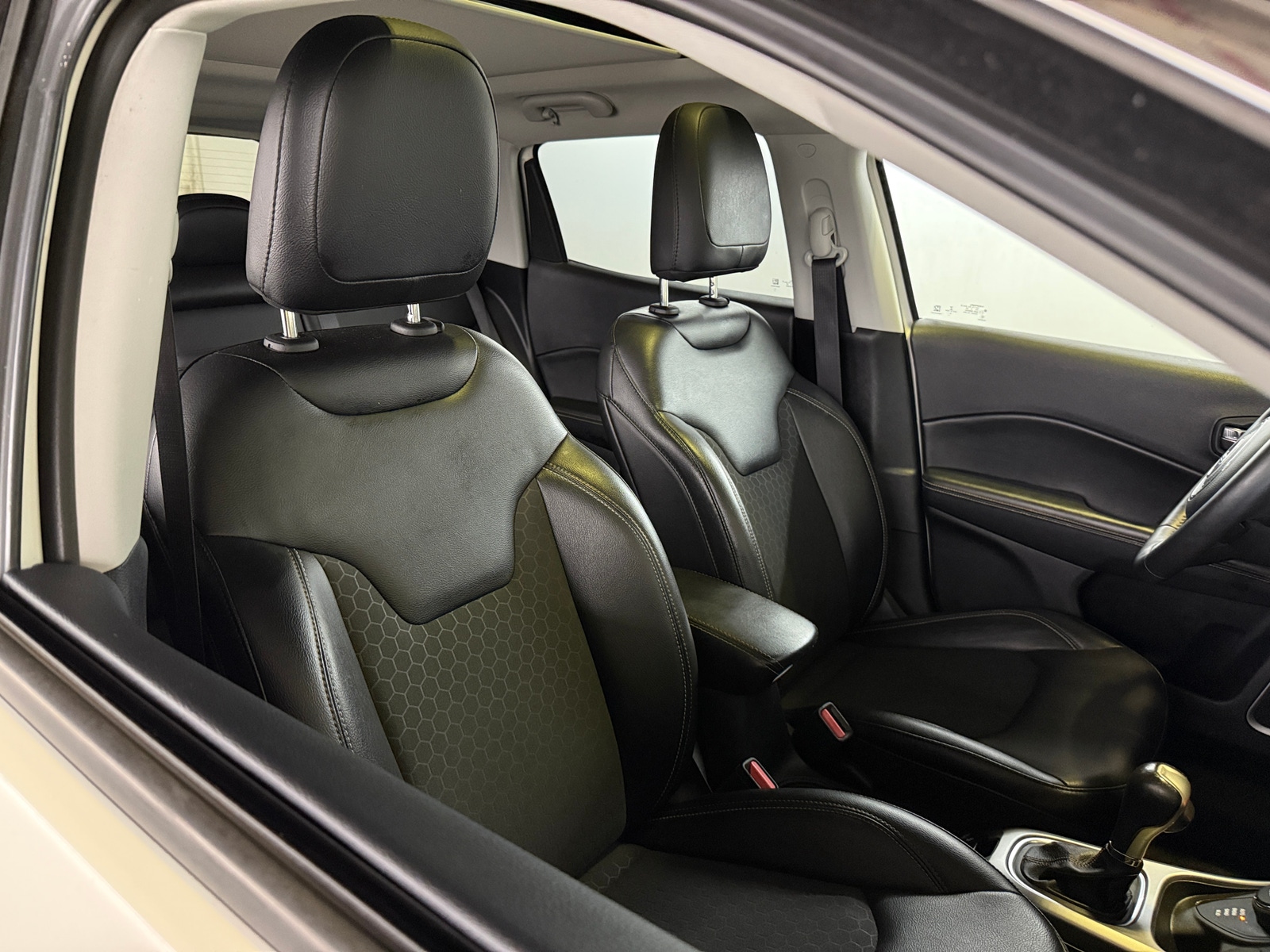 Thumbnail: 2019 Jeep Compass - 2