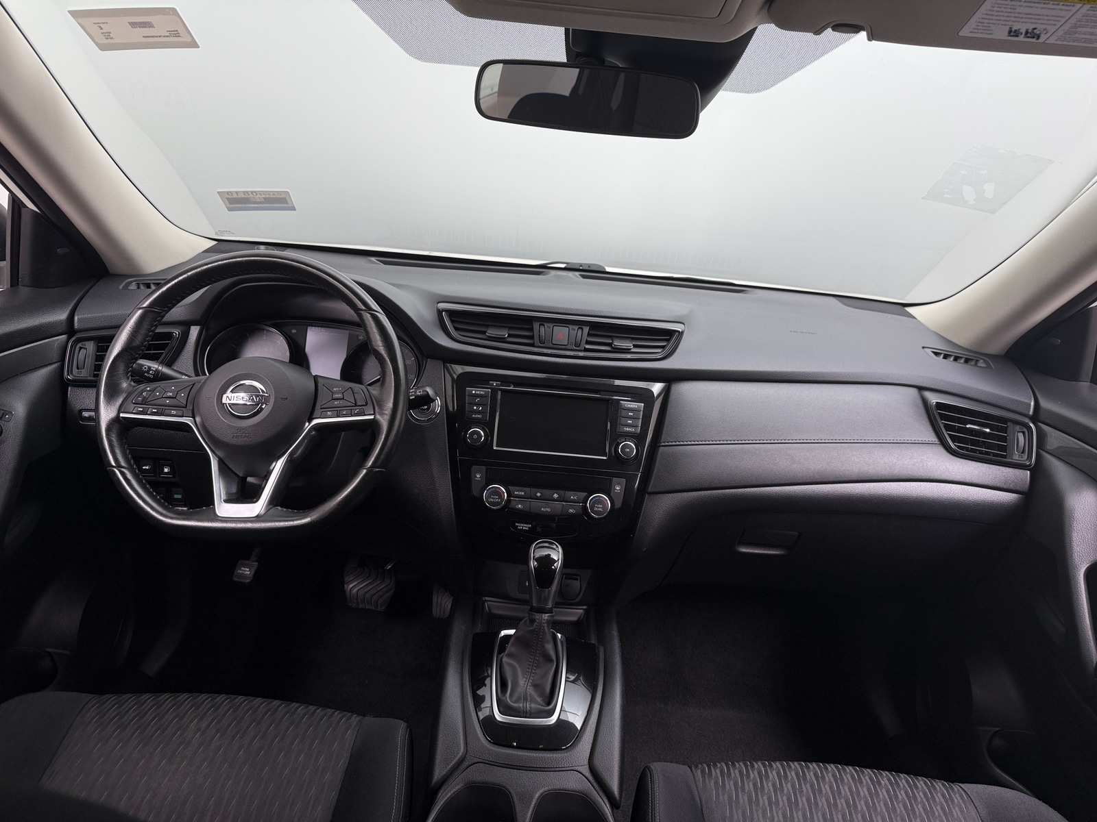 Thumbnail: 2019 Nissan Rogue - 3