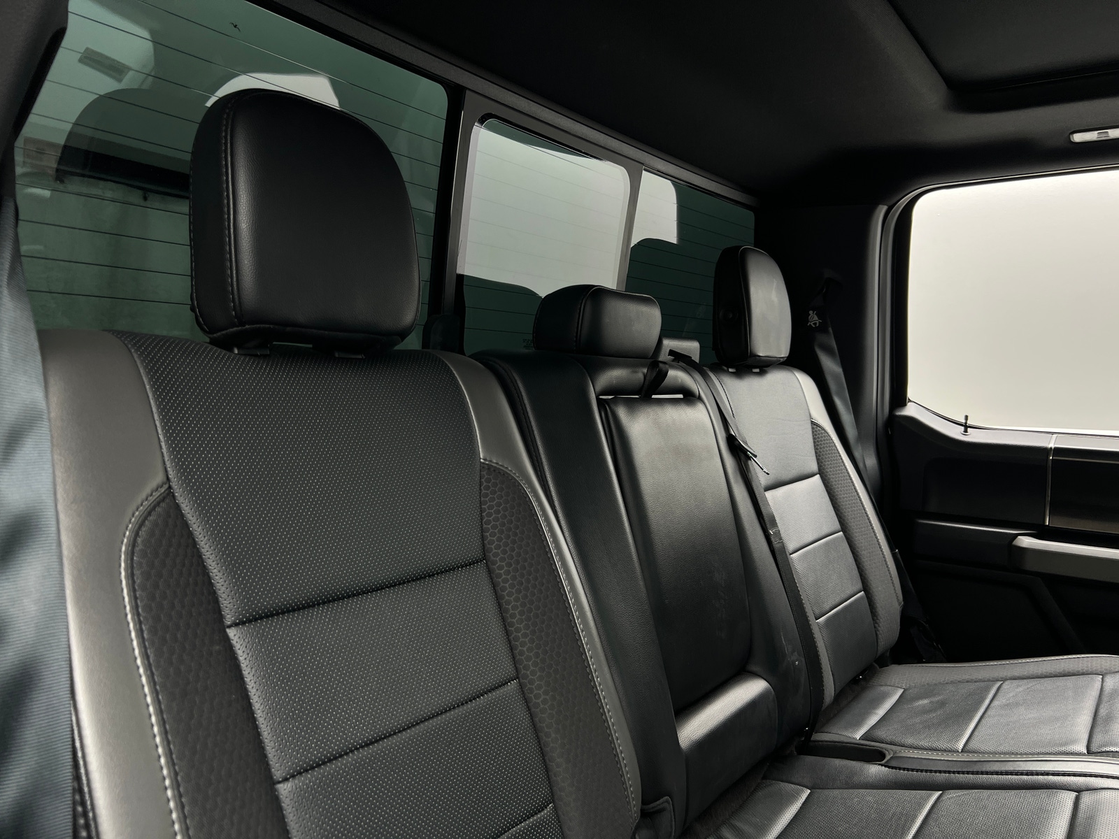 Thumbnail: 2019 Ford Econoline - 6