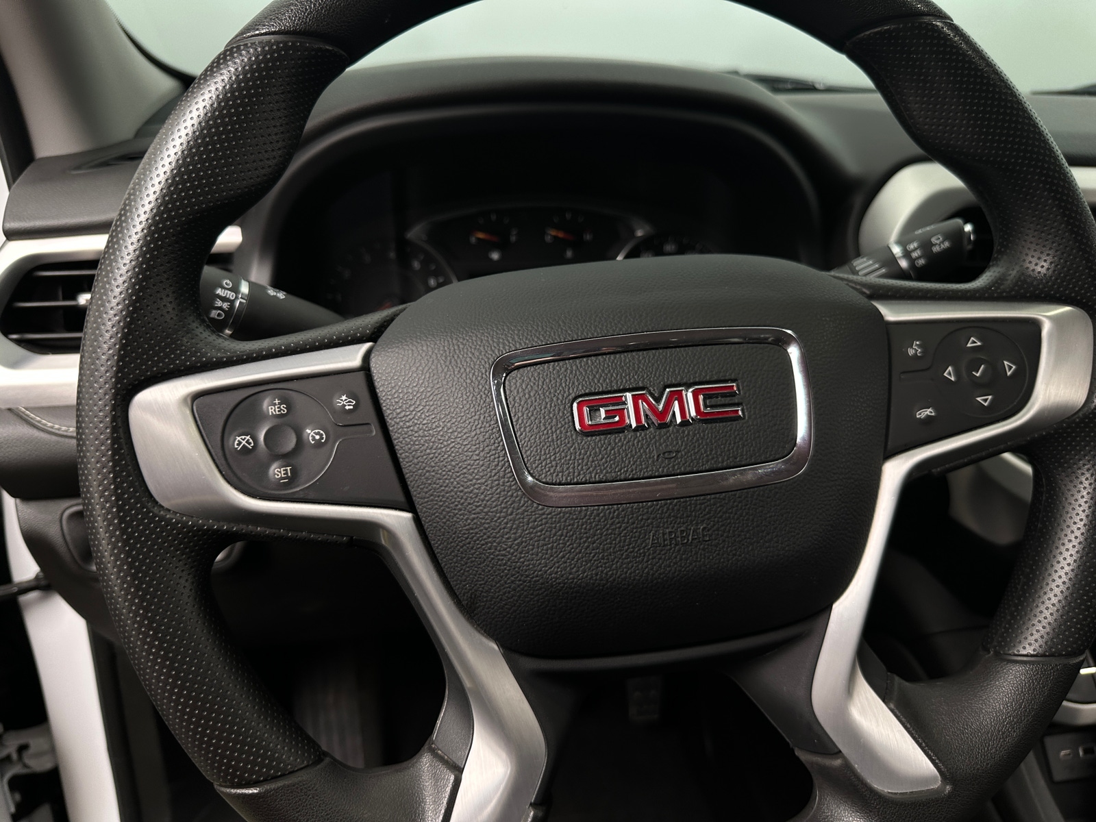 Thumbnail: 2023 GMC Acadia - 5