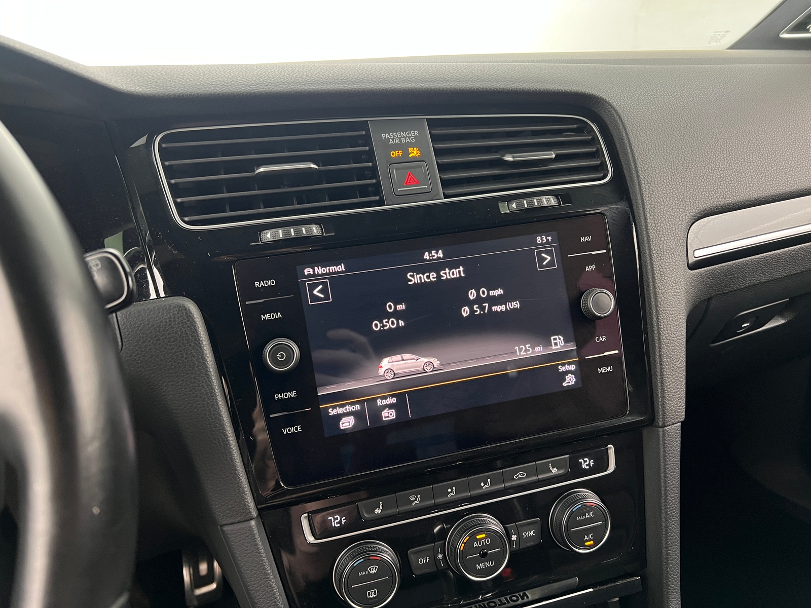 Thumbnail: 2016 Volkswagen Golf - 3