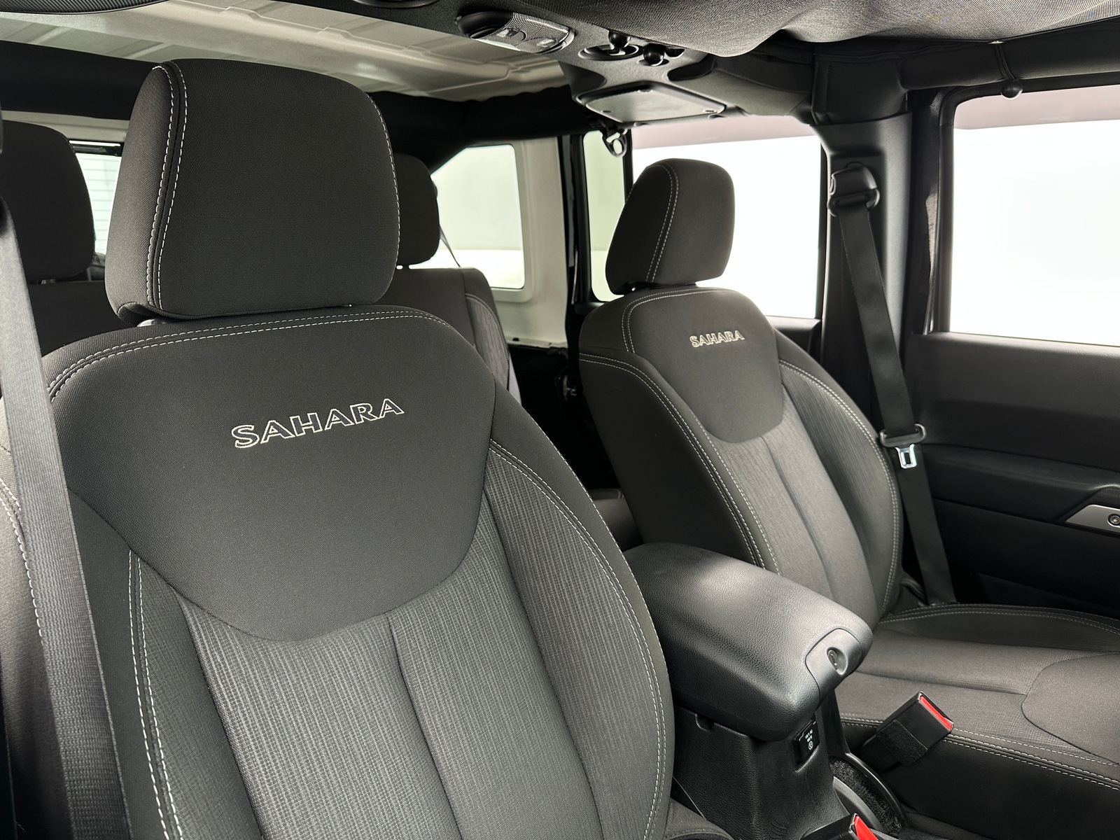 Thumbnail: 2017 Jeep Wrangler - 2