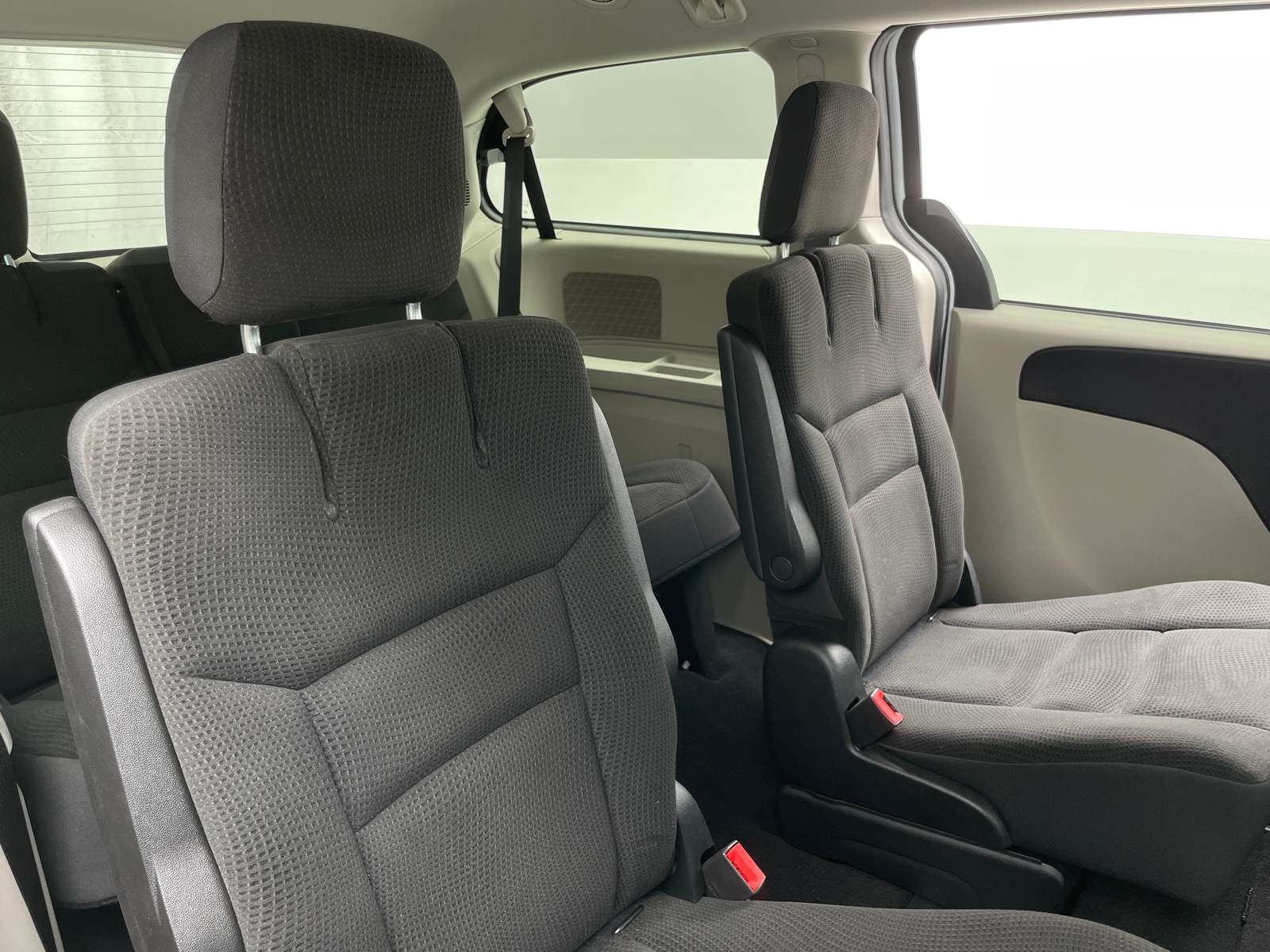Thumbnail: 2018 Dodge Grand Caravan - 6