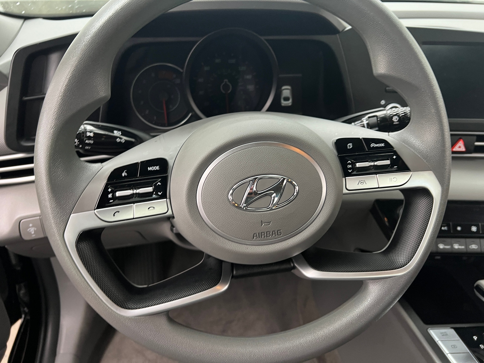 Thumbnail: 2022 Hyundai Elantra - 5