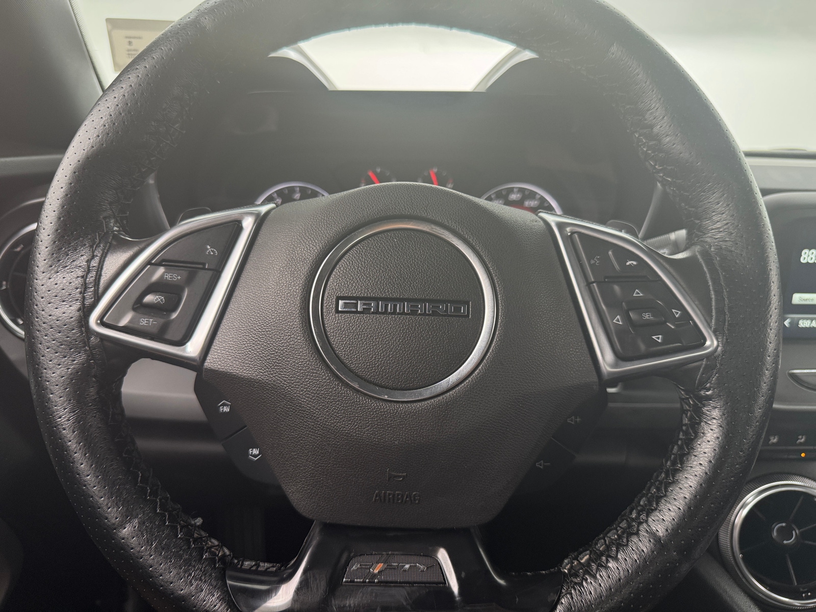 Thumbnail: 2017 Chevrolet Camaro - 4
