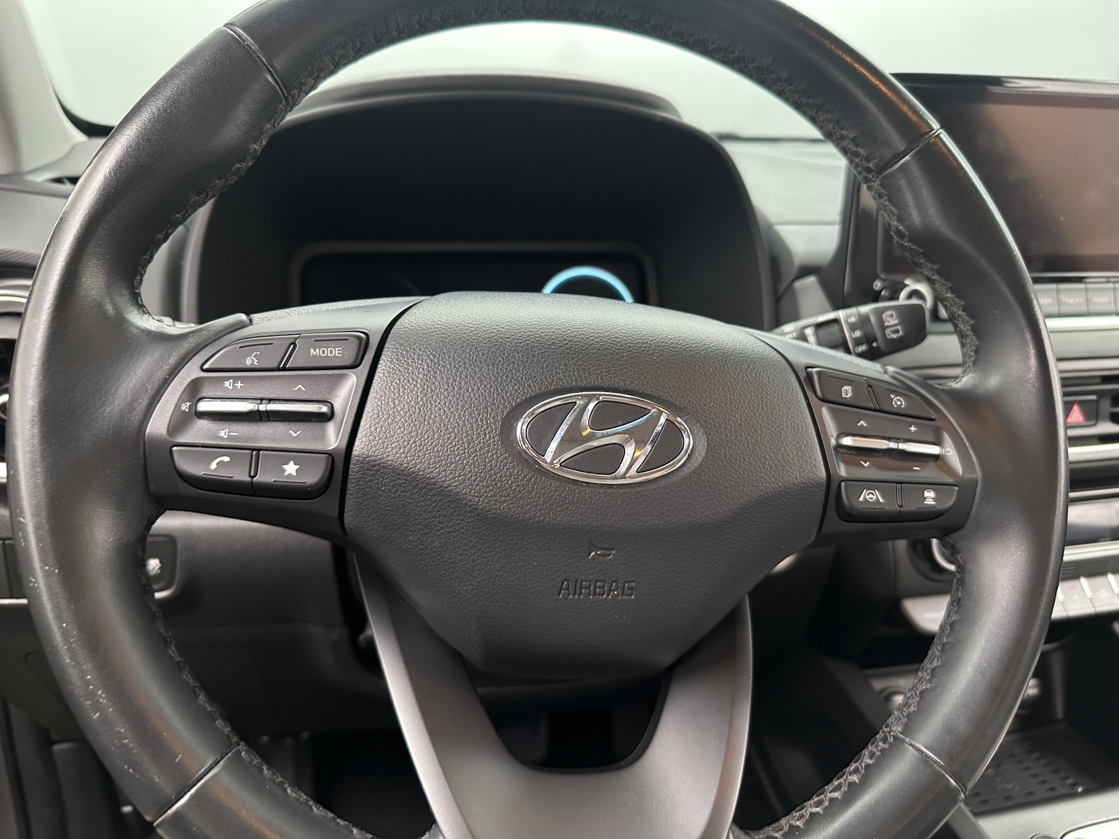 Thumbnail: 2022 Hyundai Kona - 4