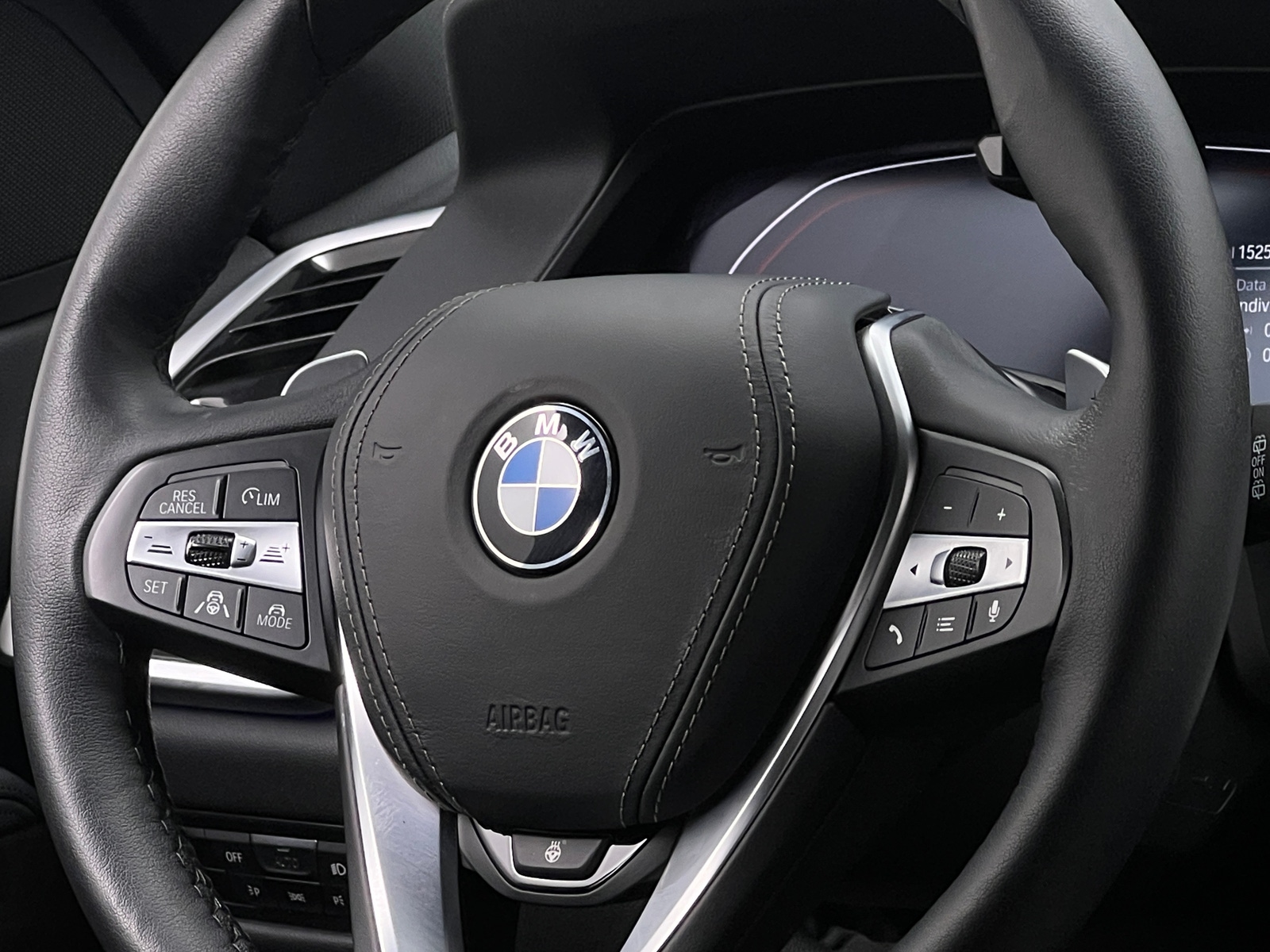 Thumbnail: 2022 BMW X5 - 4