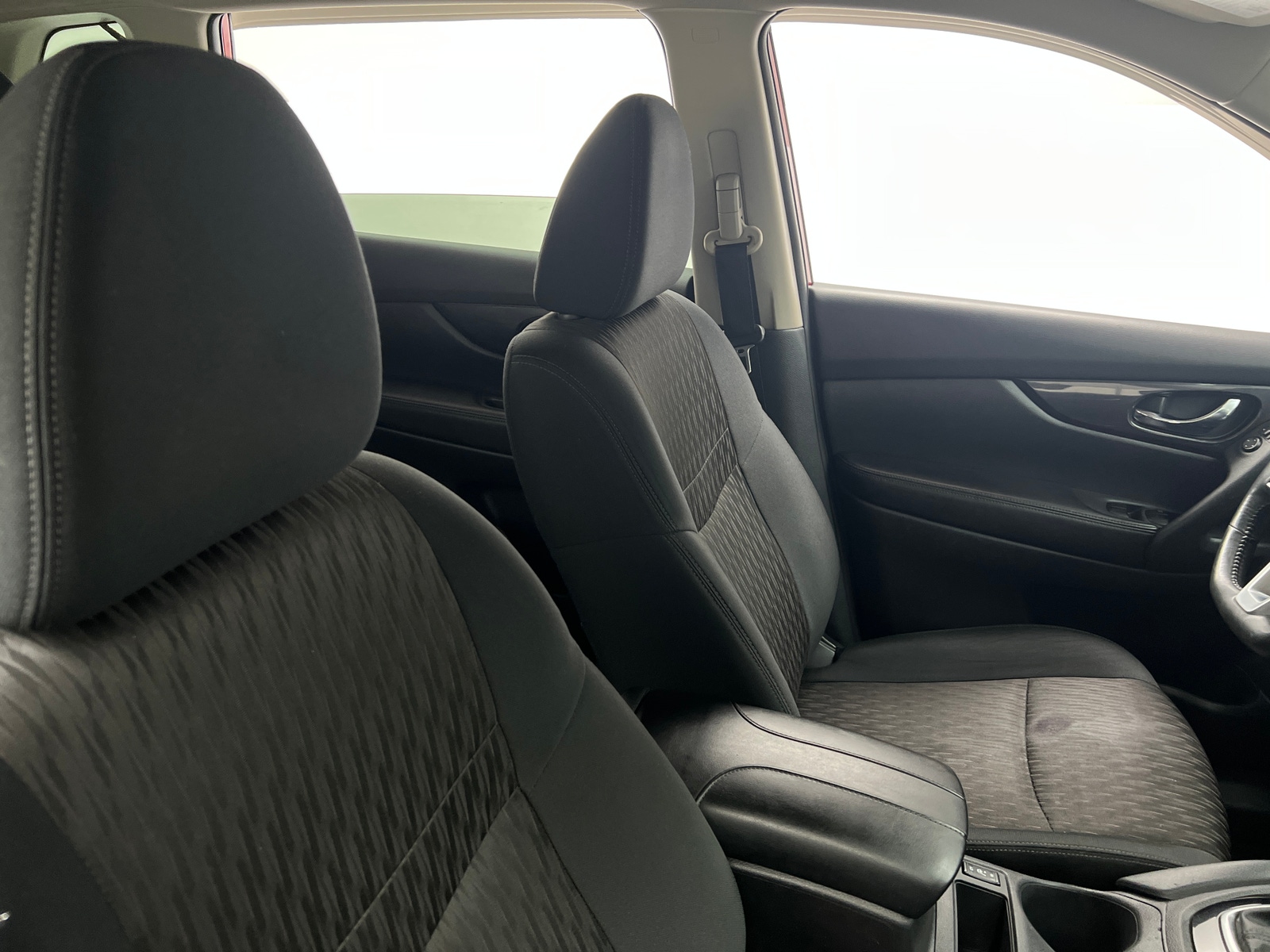 Thumbnail: 2018 Nissan Rogue - 2
