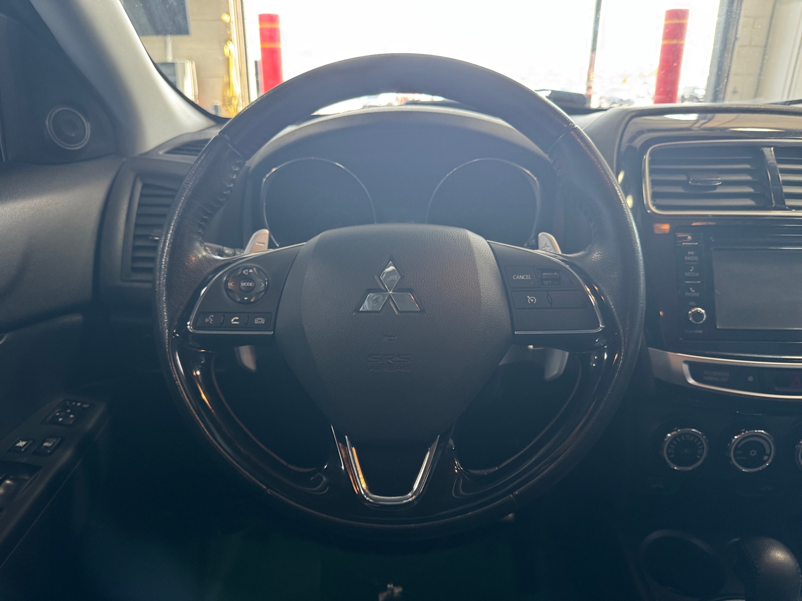 Thumbnail: 2017 Mitsubishi Outlander Sport - 4