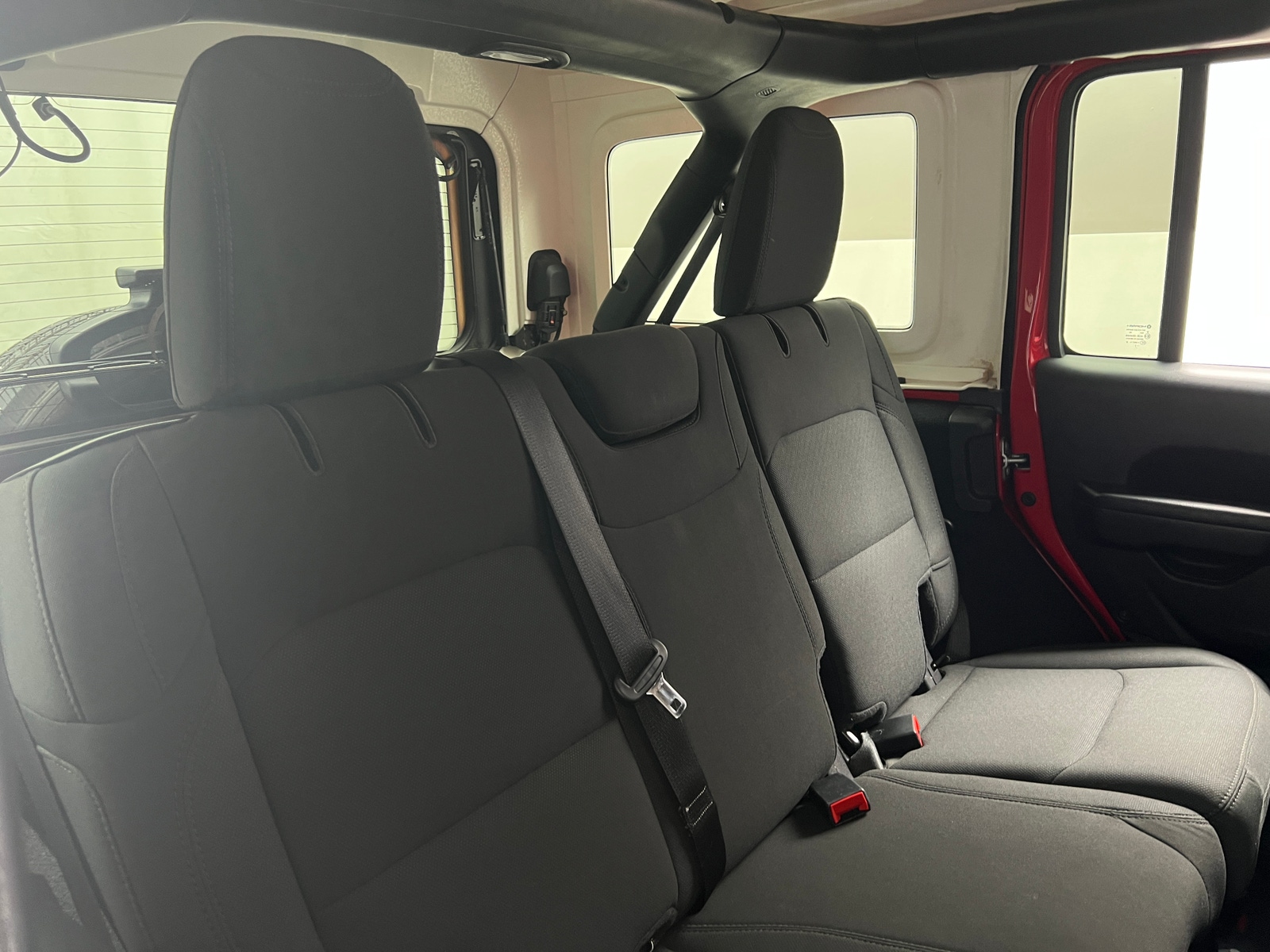 Thumbnail: 2022 Jeep Wrangler - 6