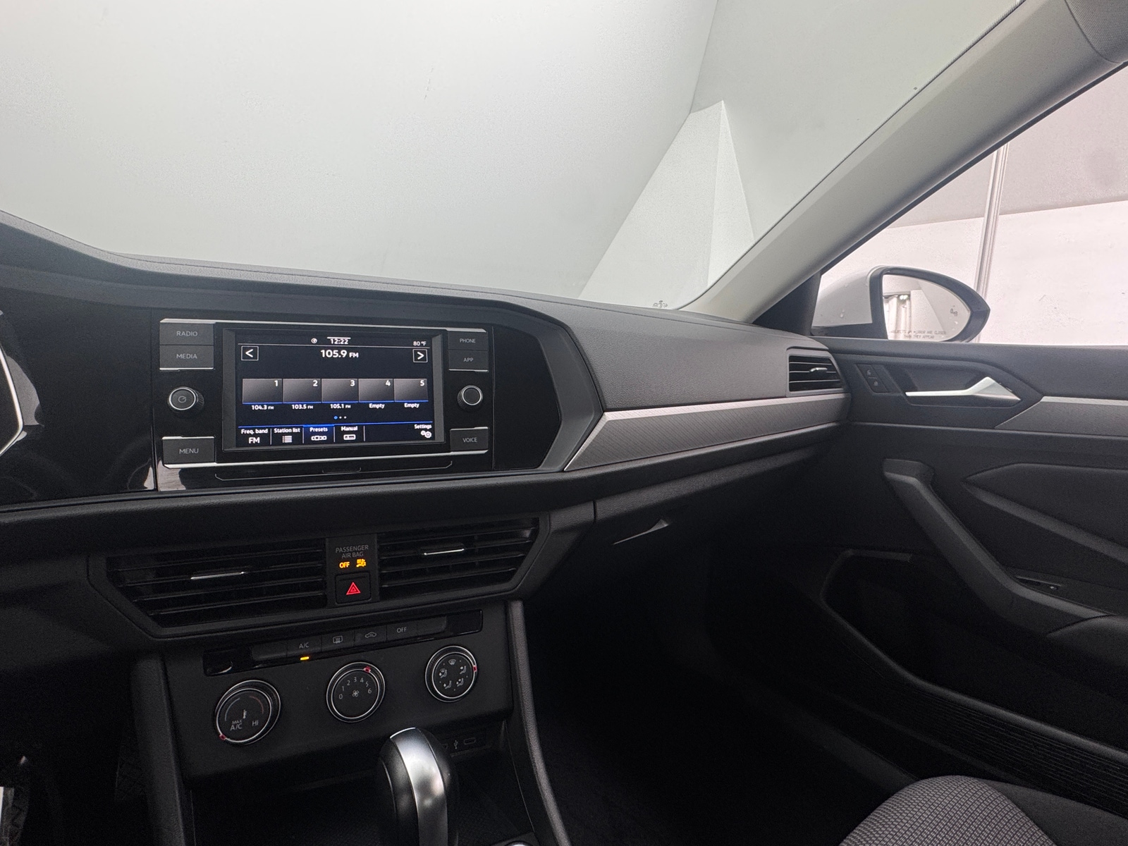Thumbnail: 2021 Volkswagen Jetta - 4