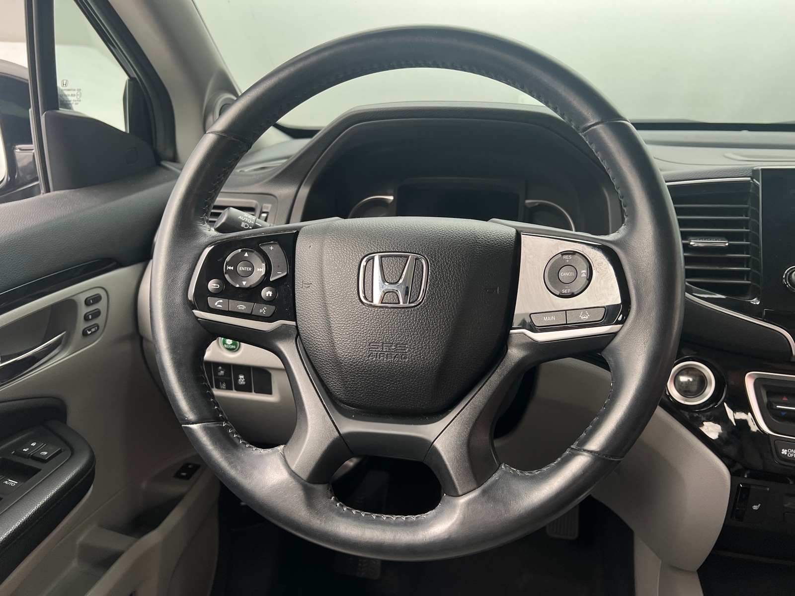 Thumbnail: 2019 Honda Pilot - 4