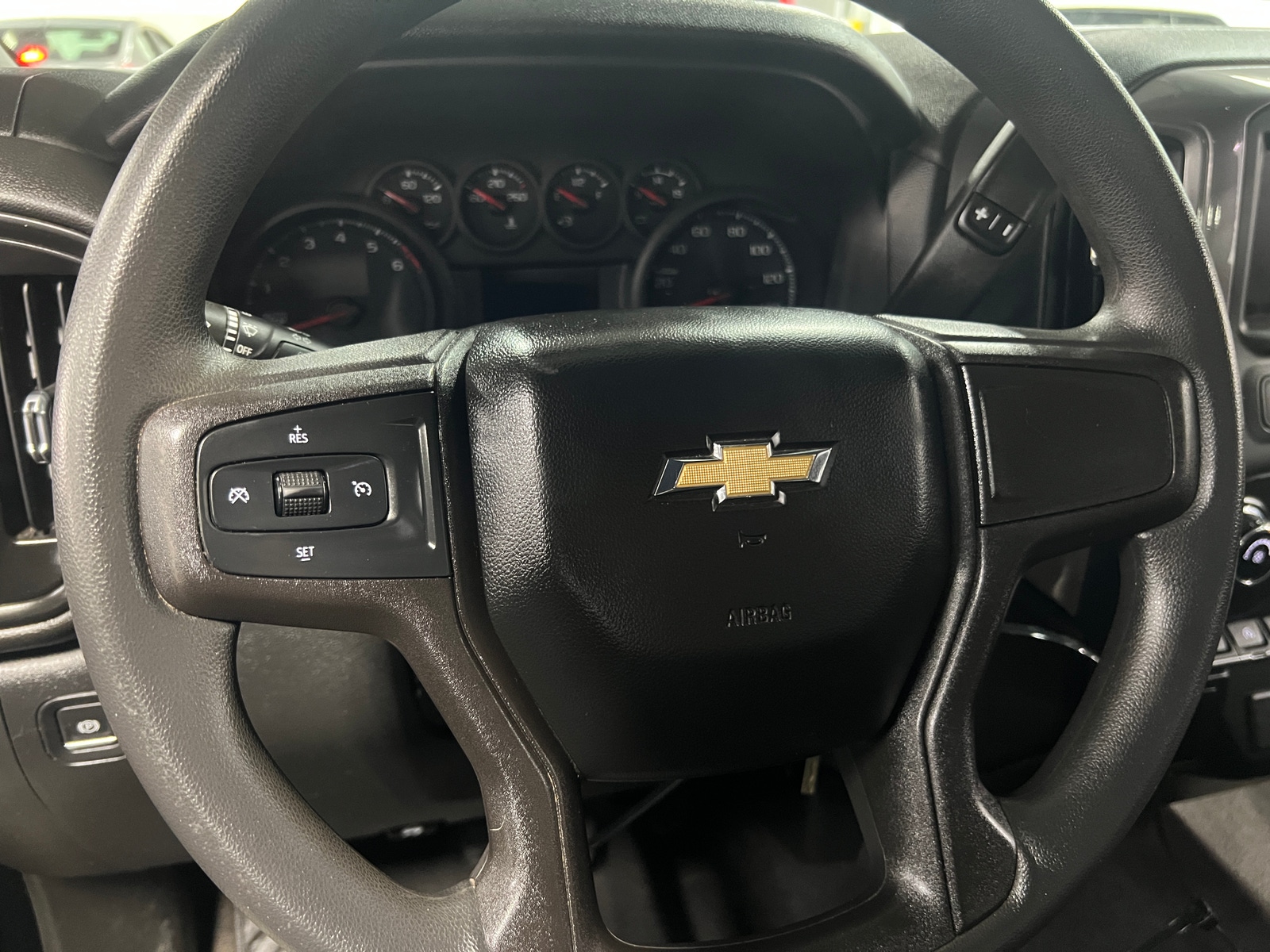 Thumbnail: 2020 Chevrolet Silverado 1500 - 5