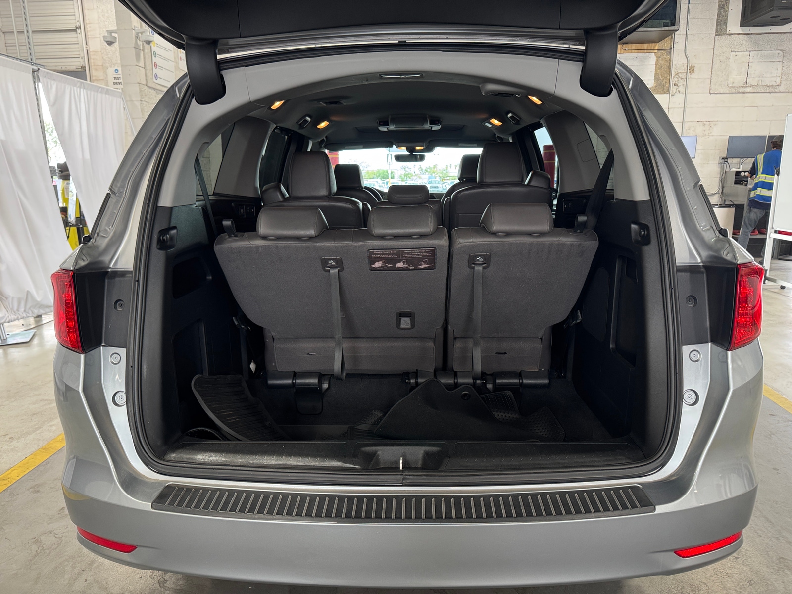 Thumbnail: 2018 Honda Odyssey - 6